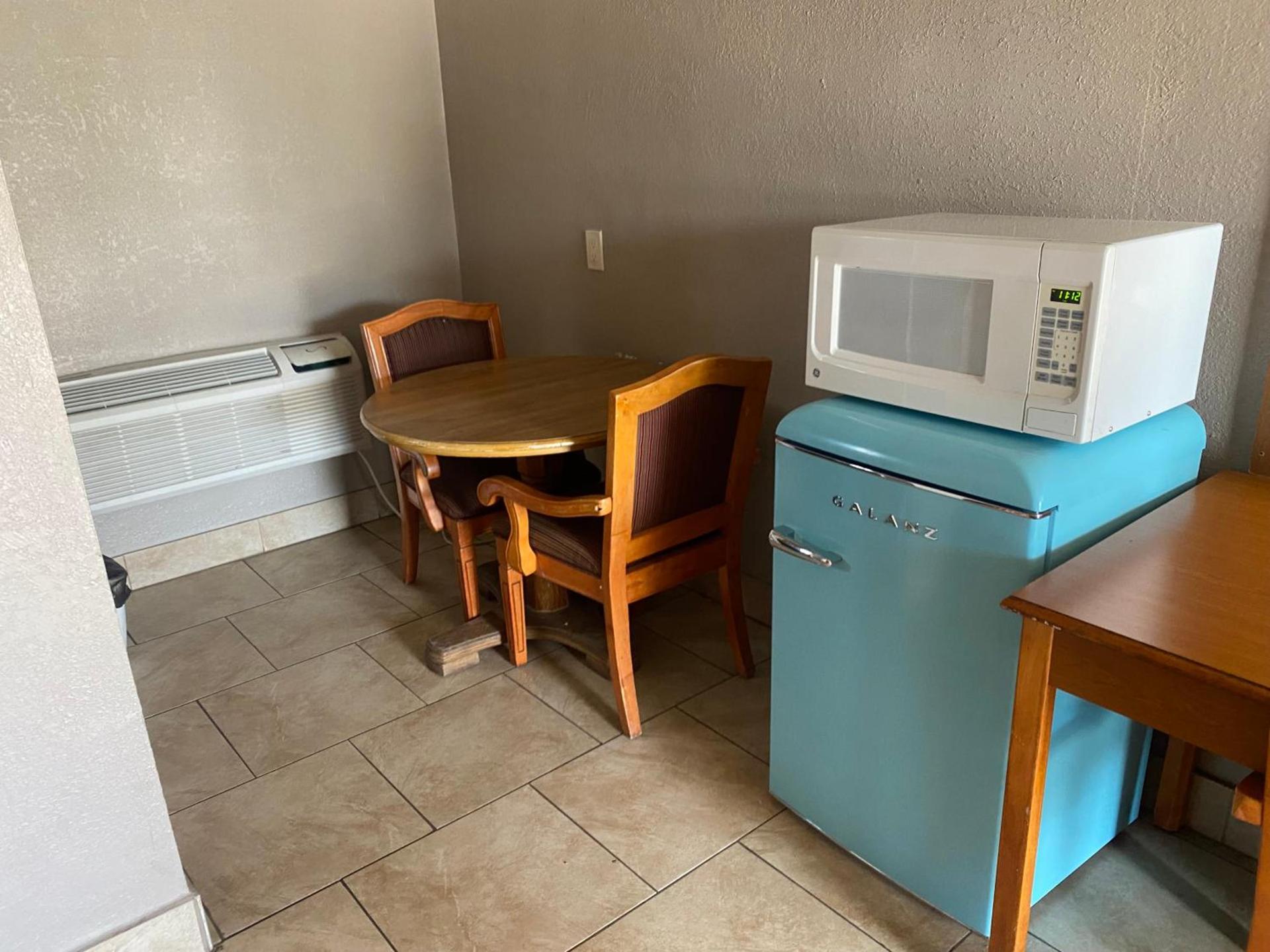 Apple Valley Motel photo 4