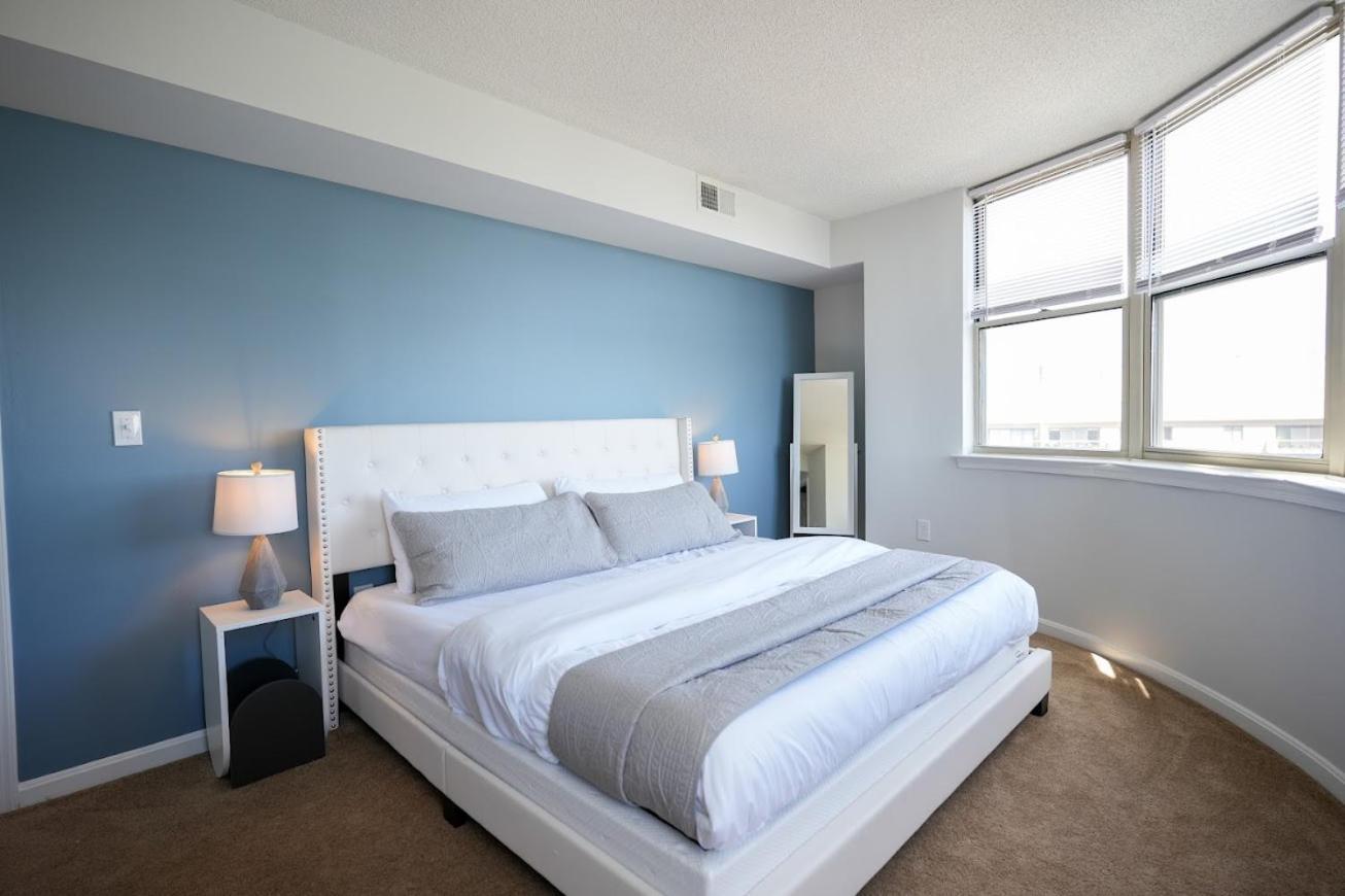 Ballston Getaway King Suite photo 5