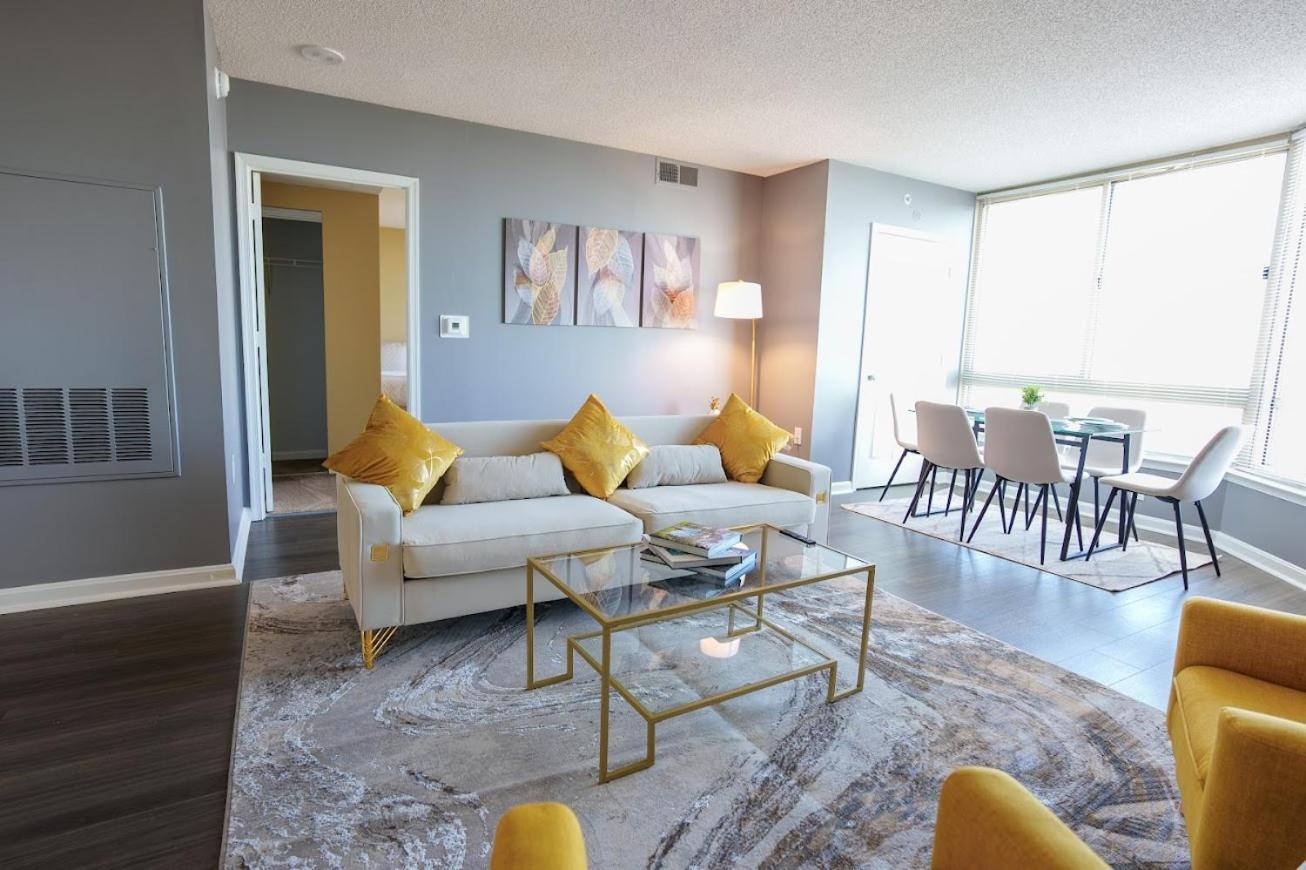 Ballston Getaway King Suite photo 9