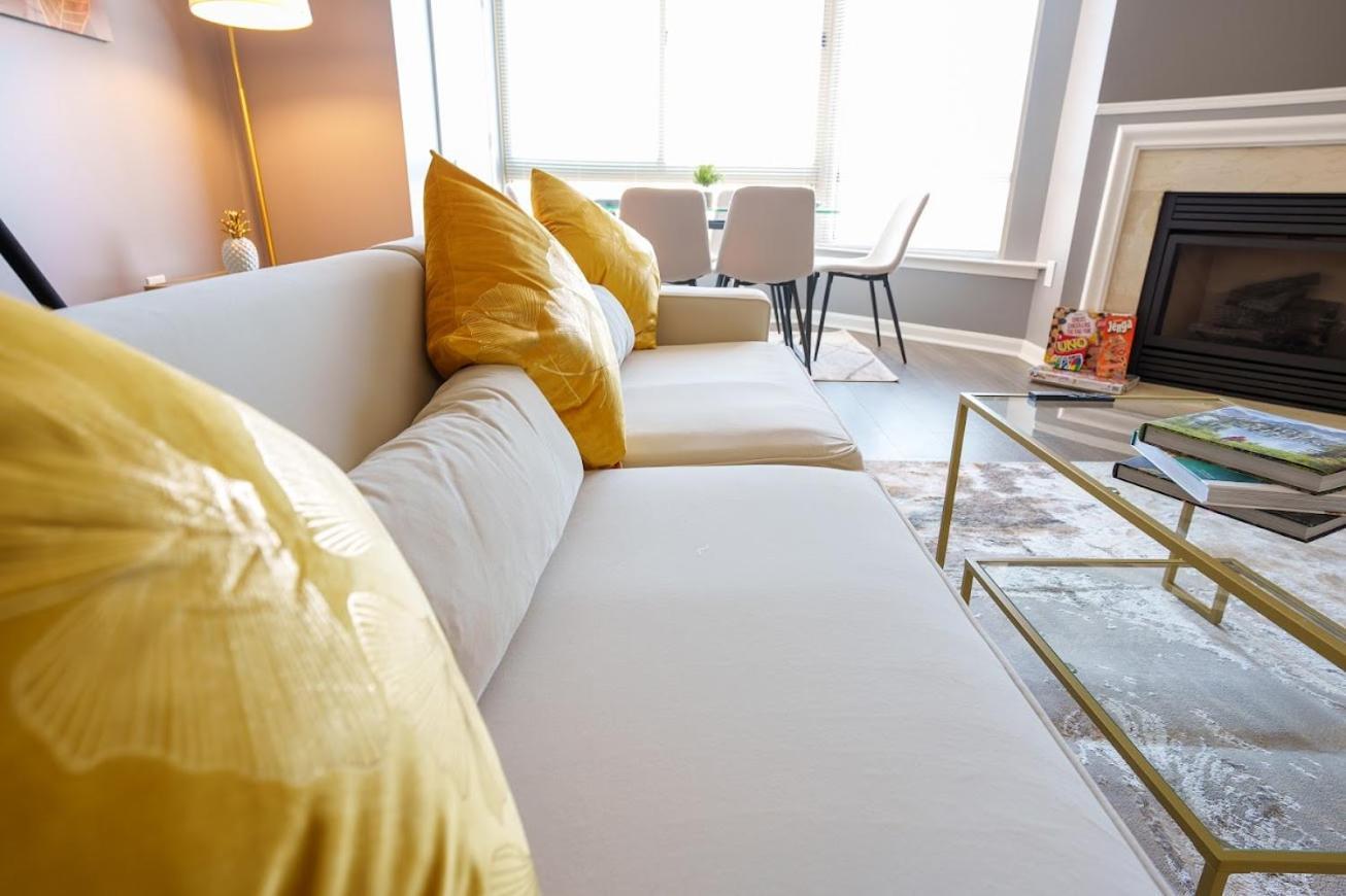 Ballston Getaway King Suite photo 12