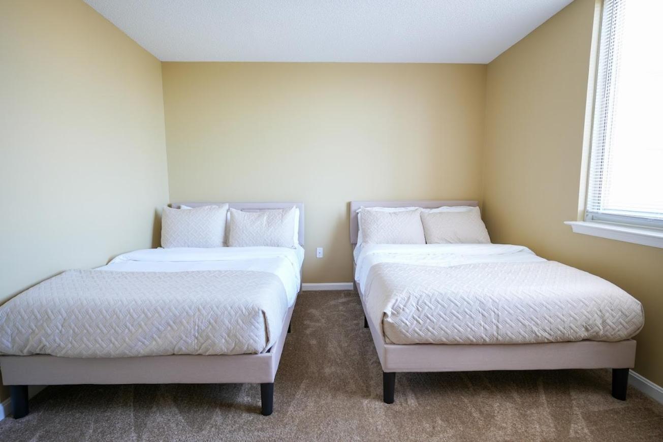Ballston Getaway King Suite photo 8