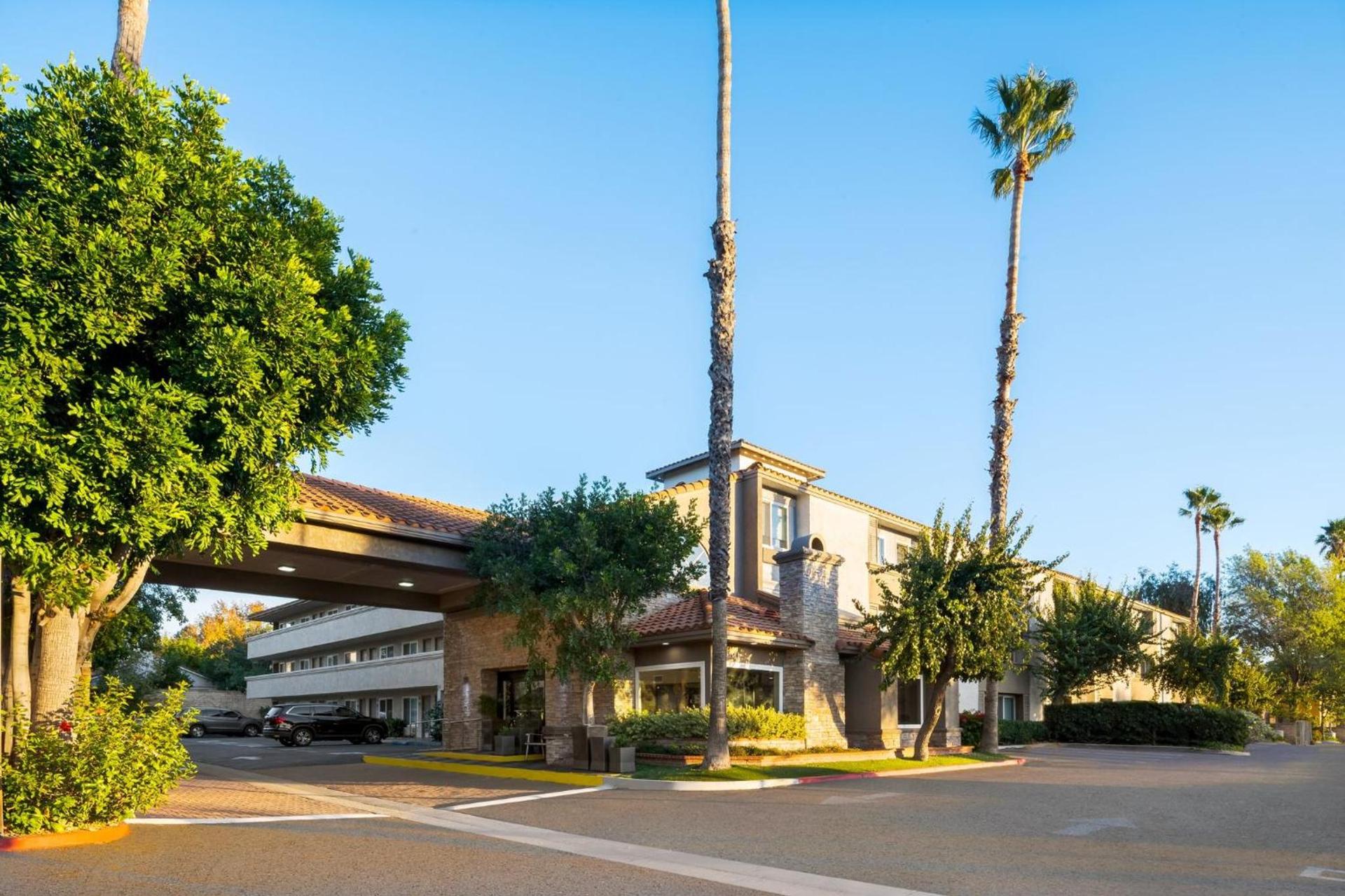 Holiday Inn Express Simi Valley by IHG photo 32