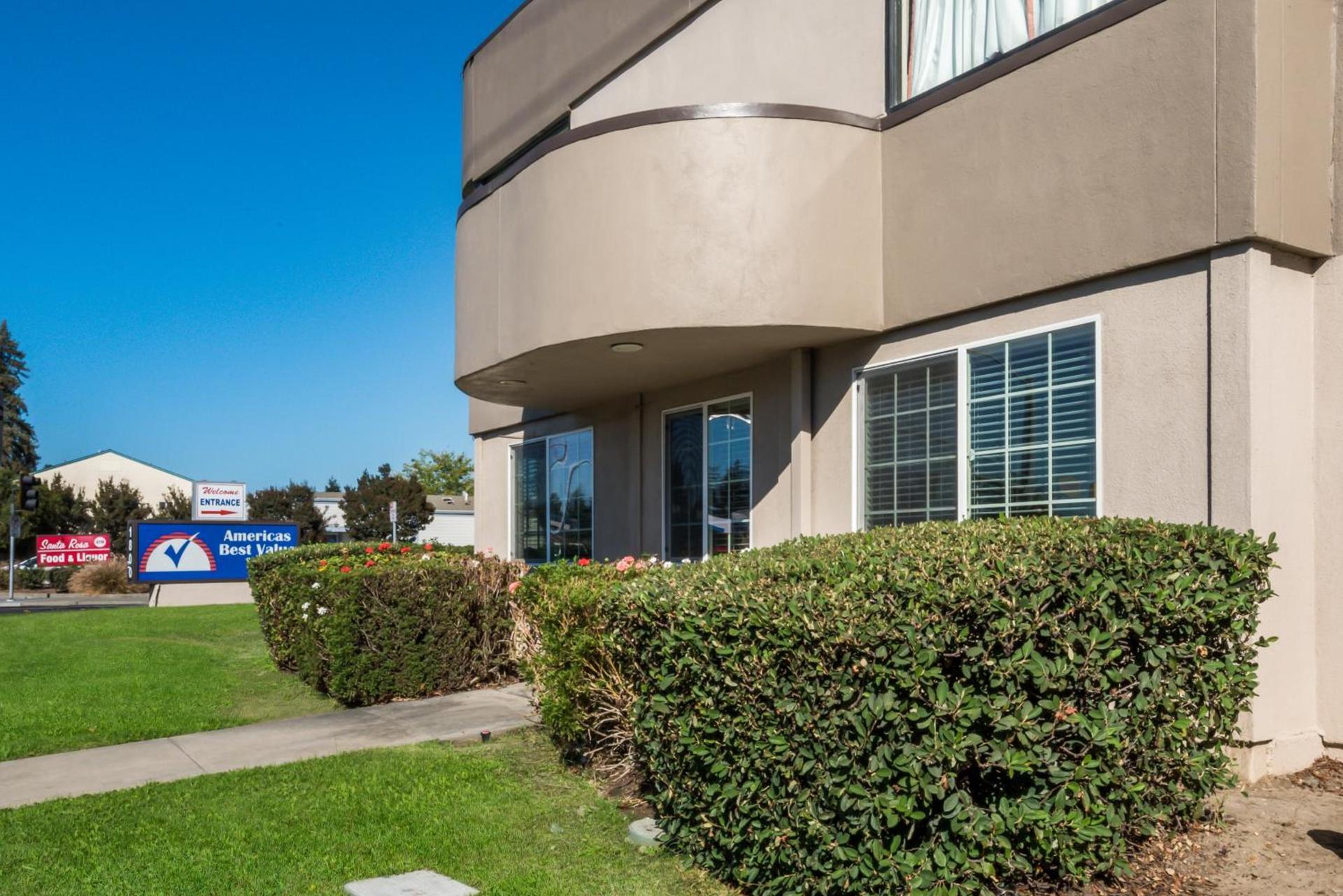 Americas Best Value Inn Santa Rosa photo 4