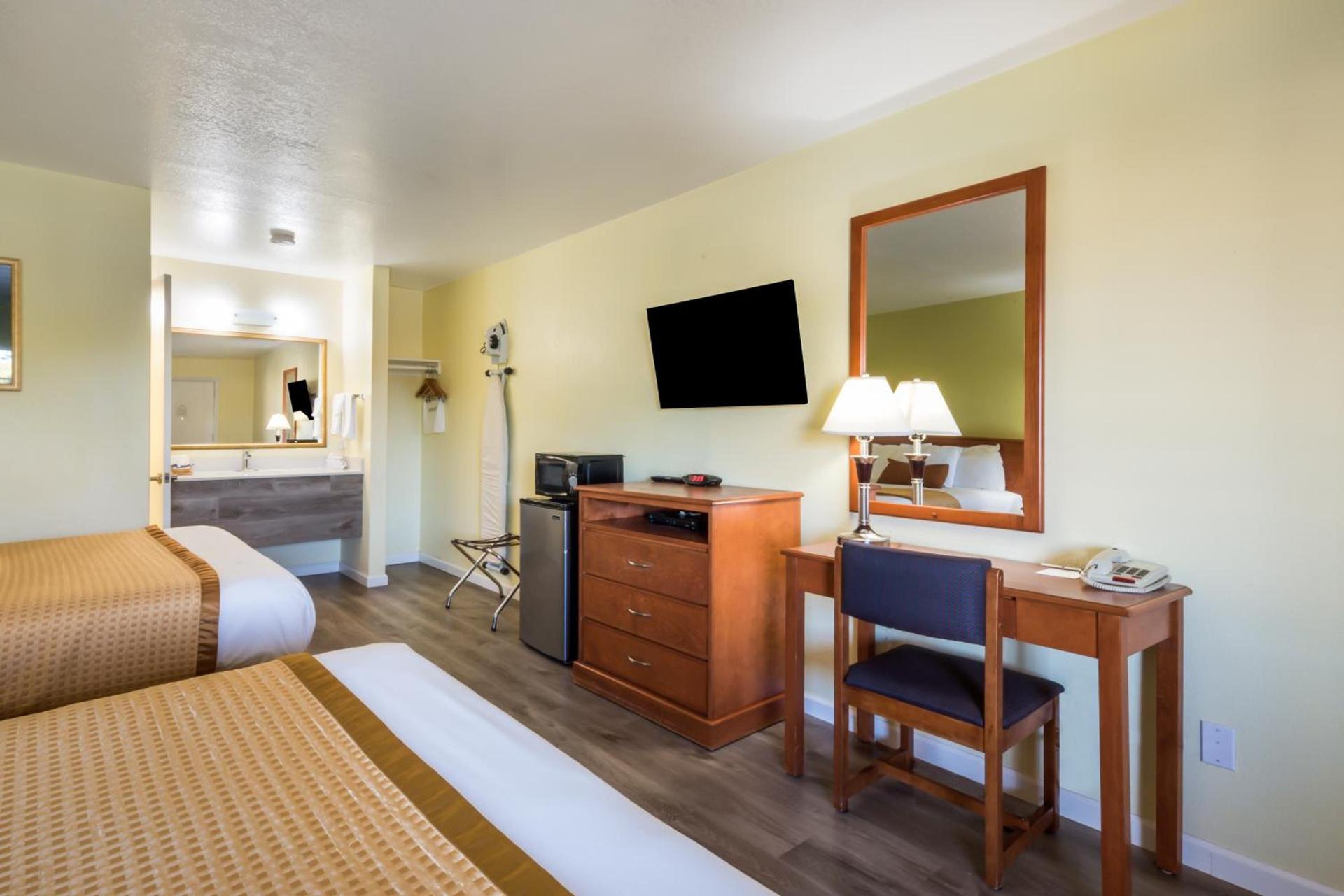 Americas Best Value Inn Santa Rosa photo 24