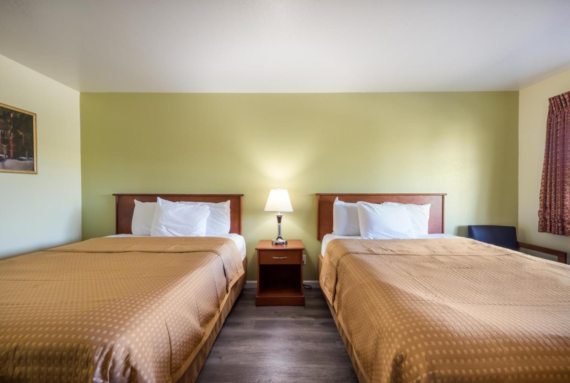 Americas Best Value Inn Santa Rosa photo 22