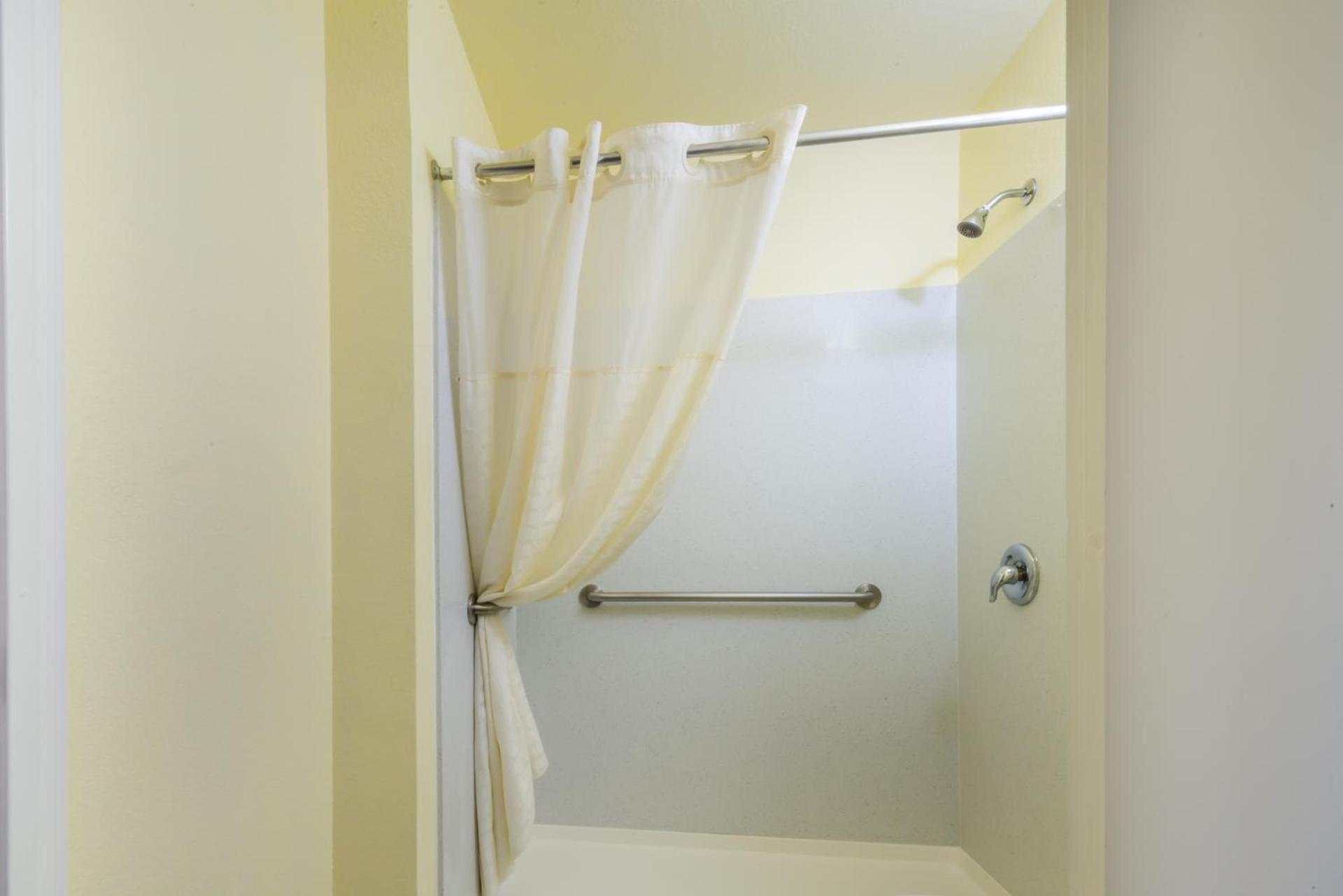 Americas Best Value Inn Santa Rosa photo 28