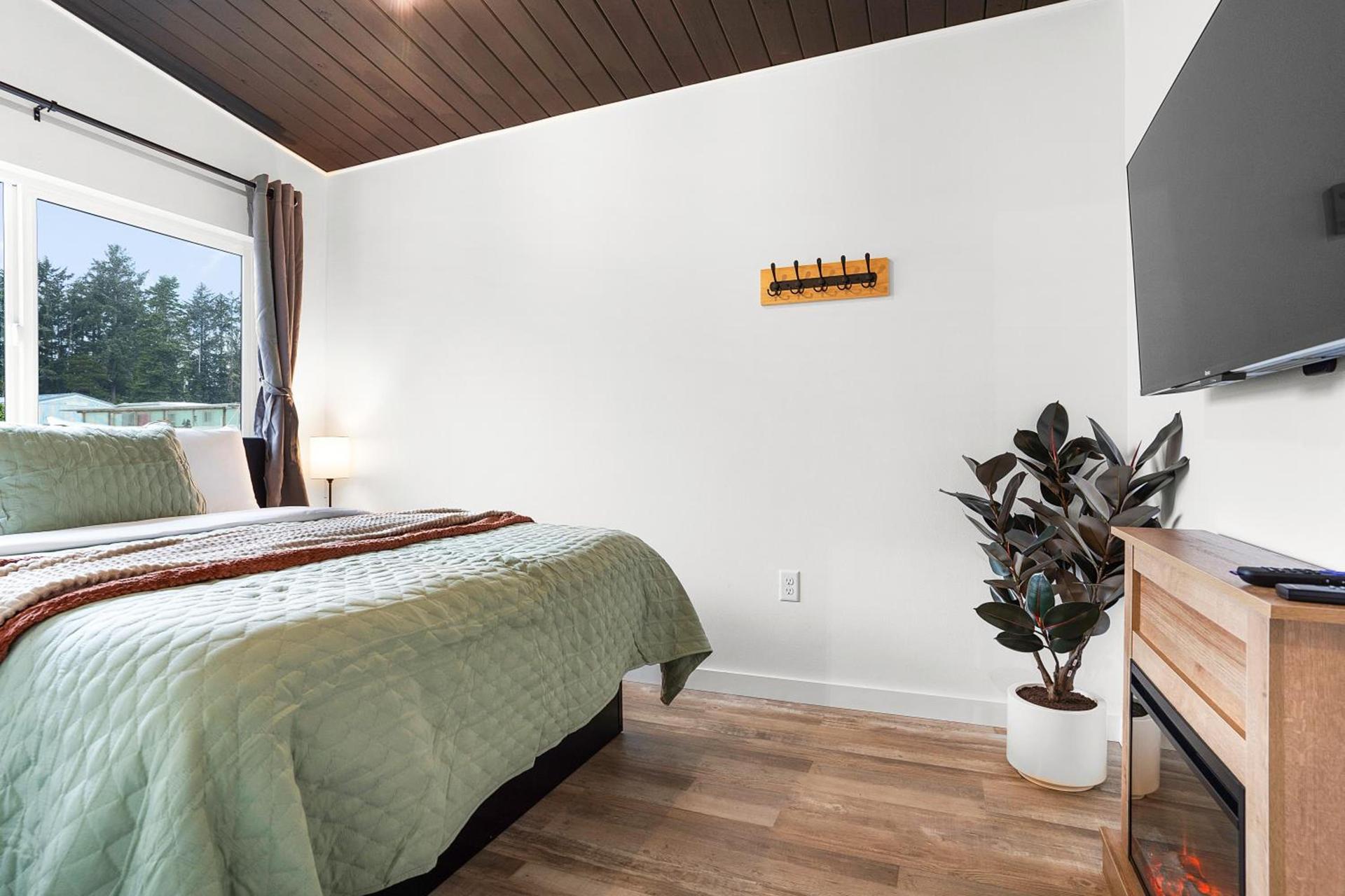South Bay Inn photo 34