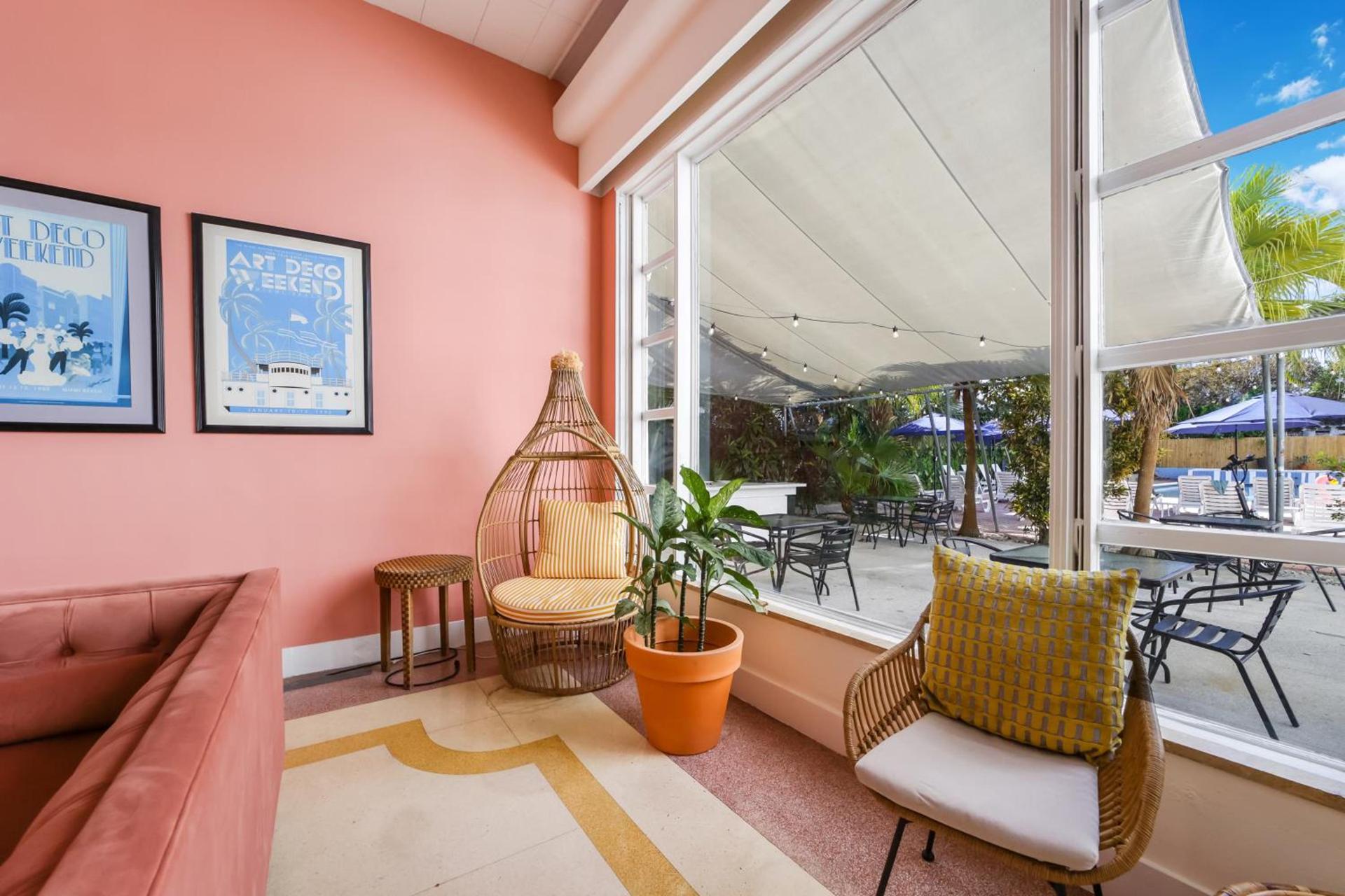 Tropics Hotel Miami Beach photo 4