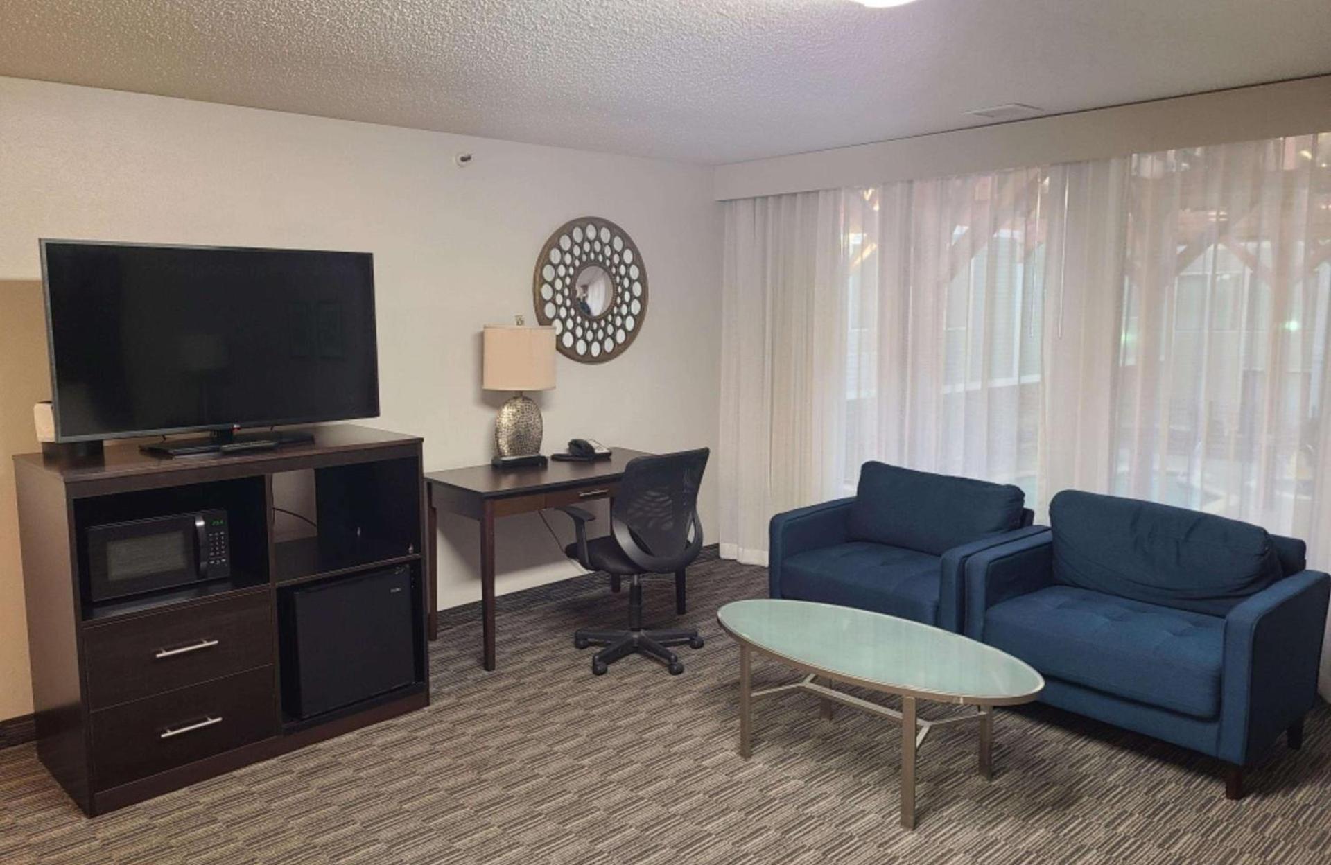 Best Western Plus Como Park Hotel photo 32
