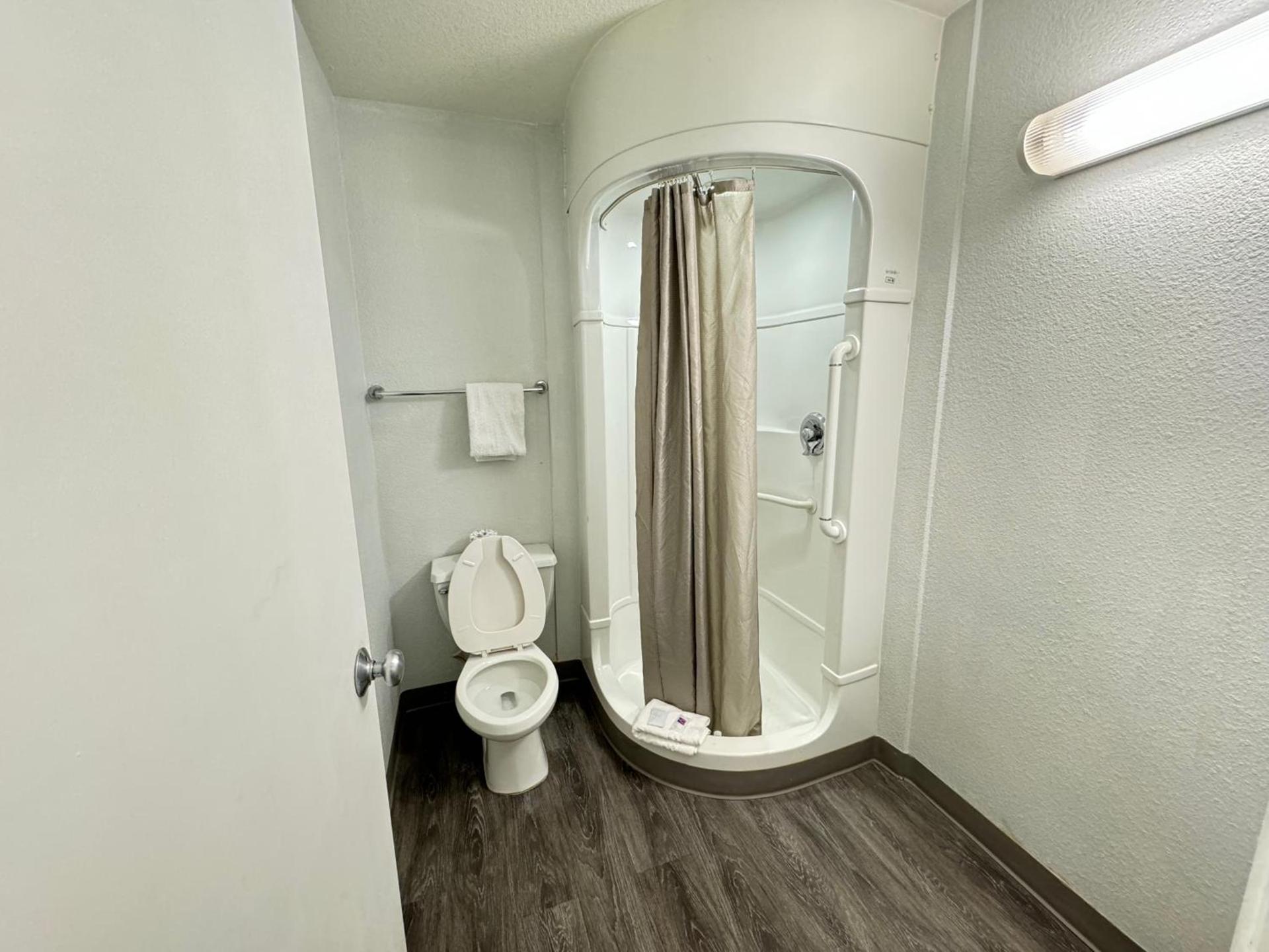 Motel 6-Casper, WY photo 9