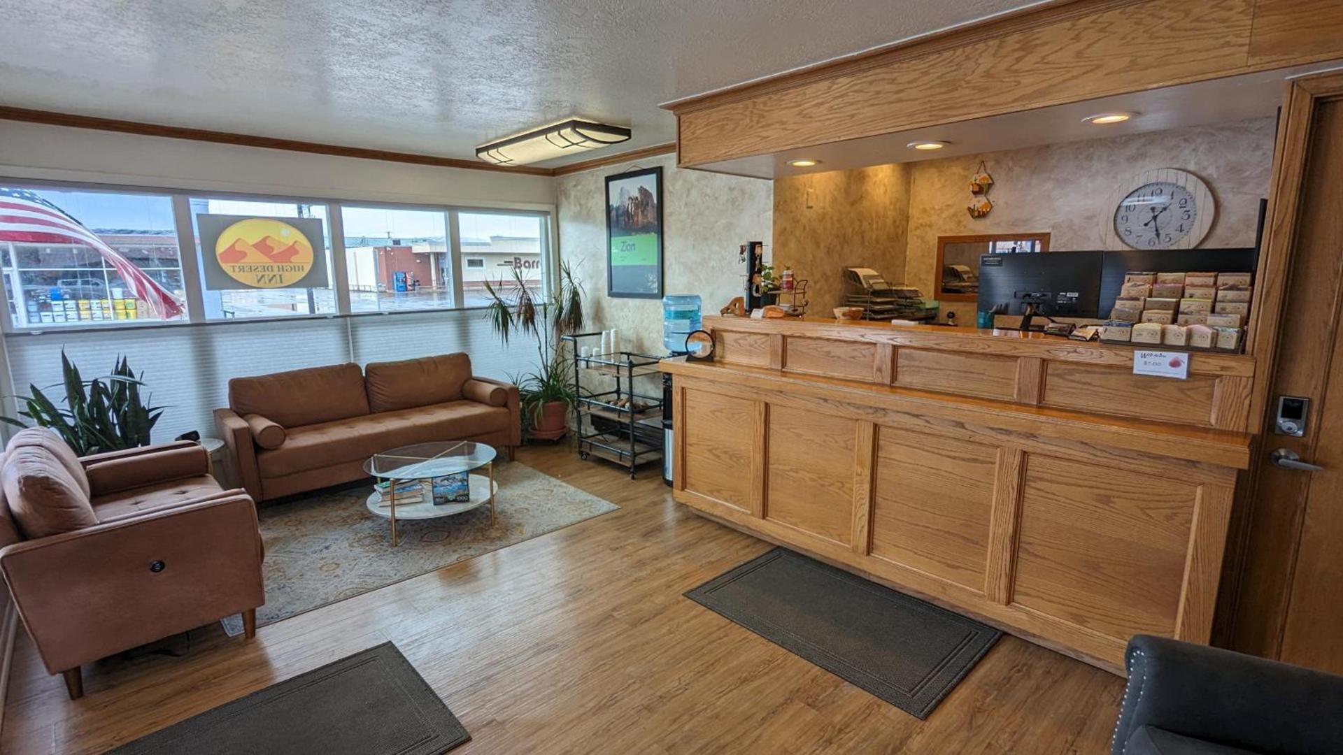 High Desert Inn photo 45