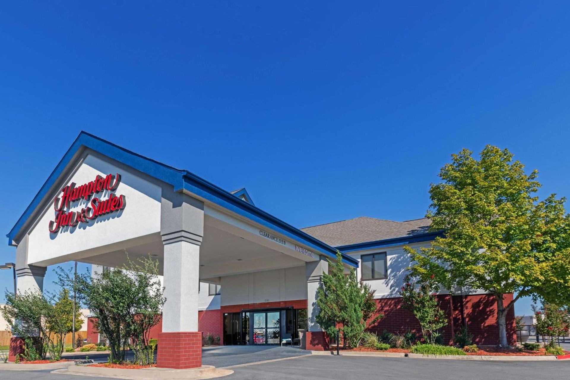 Hampton Inn & Suites Tulsa-Woodland Hills photo 3