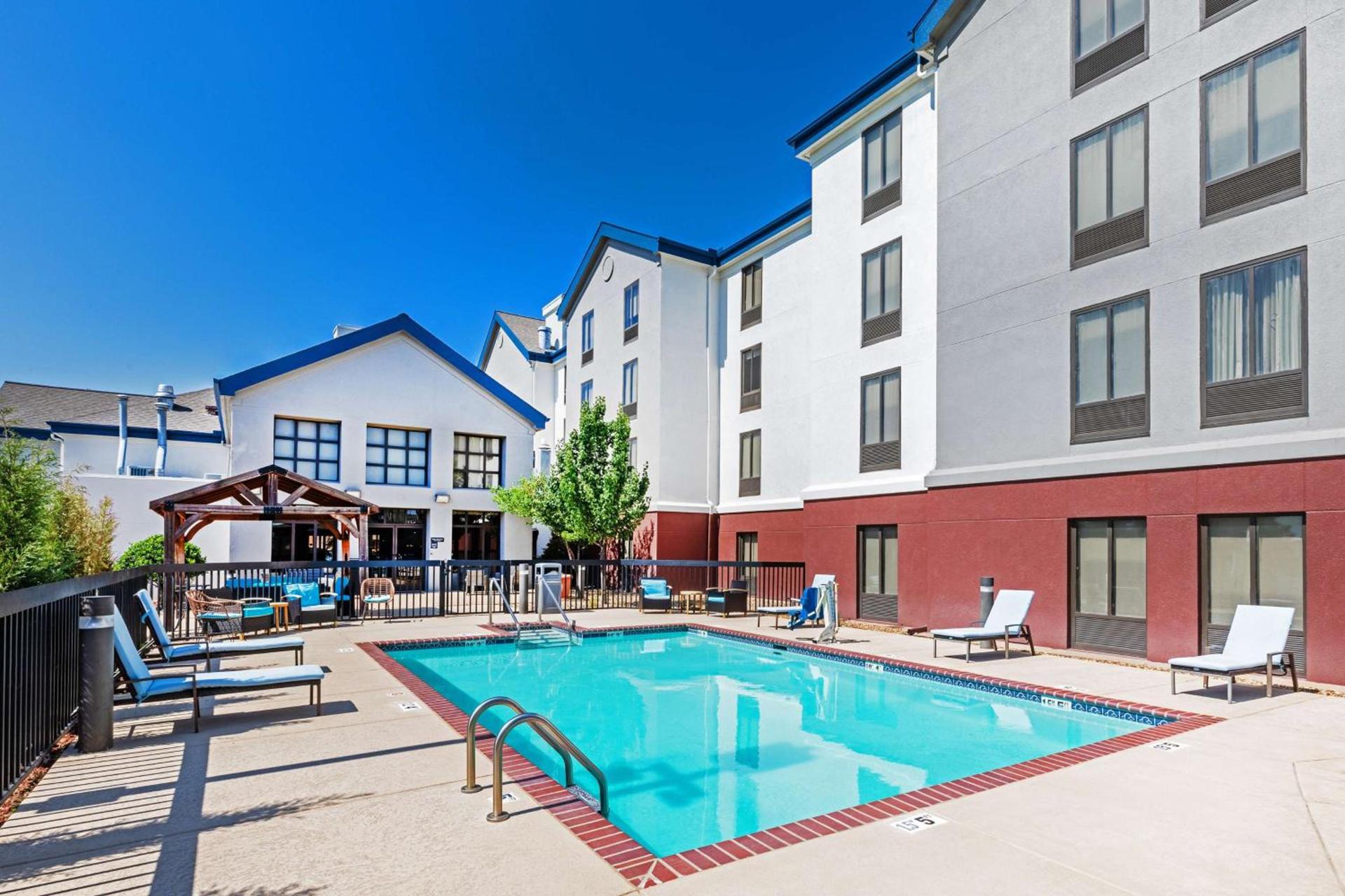 Hampton Inn & Suites Tulsa-Woodland Hills photo 5