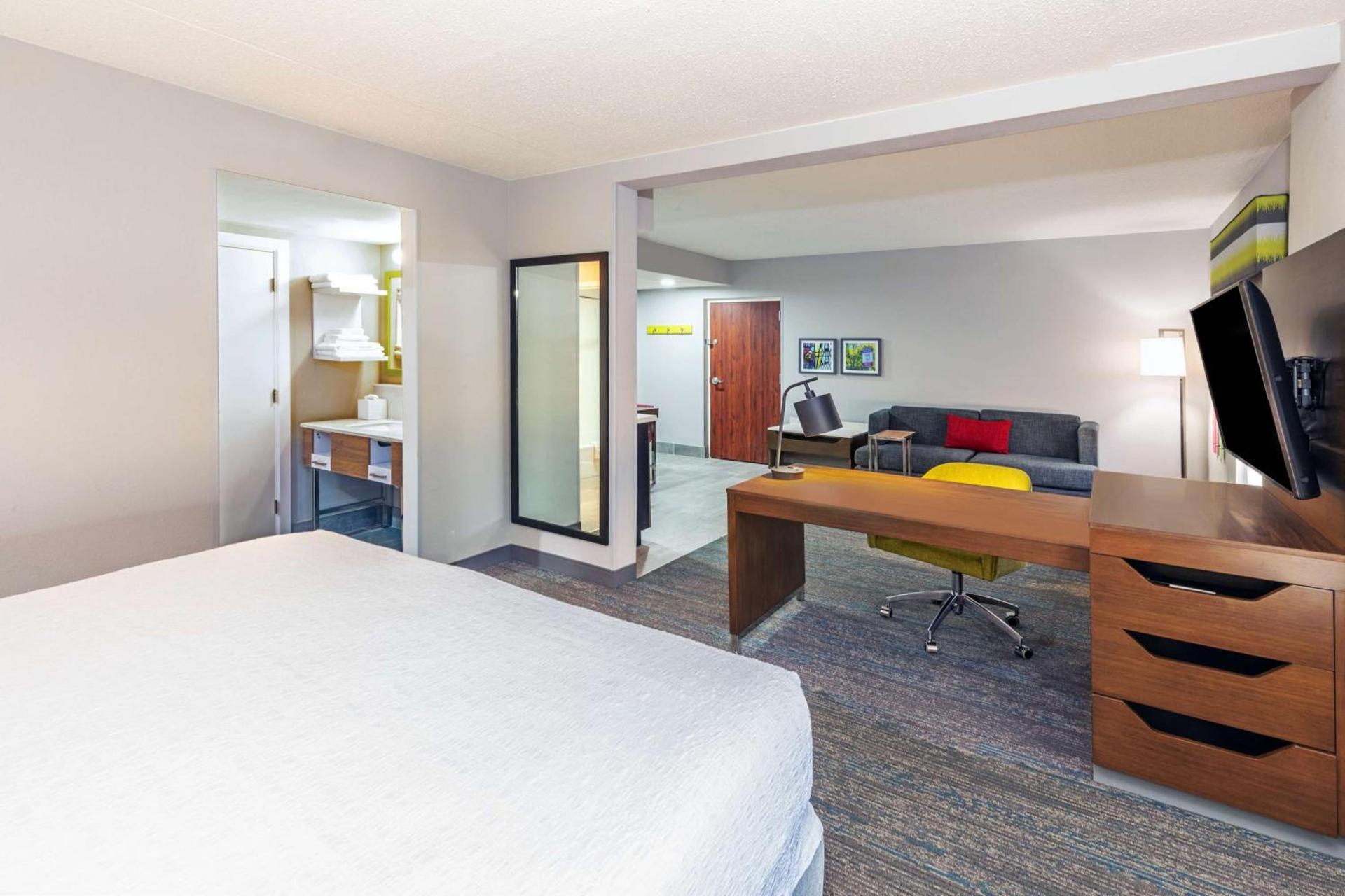 Hampton Inn & Suites Tulsa-Woodland Hills photo 22