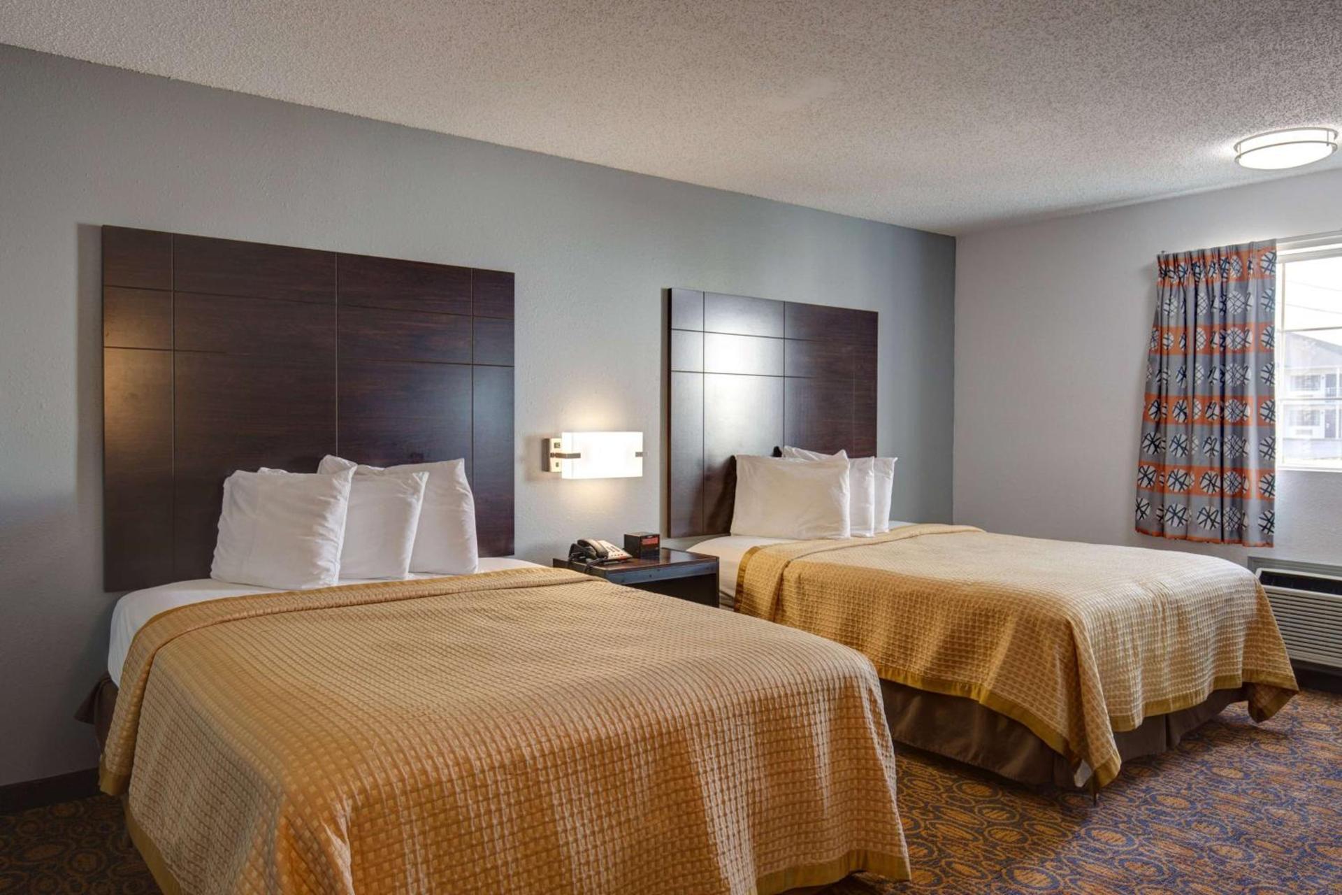 Howard Johnson by Wyndham Branson Theatre District photo 7