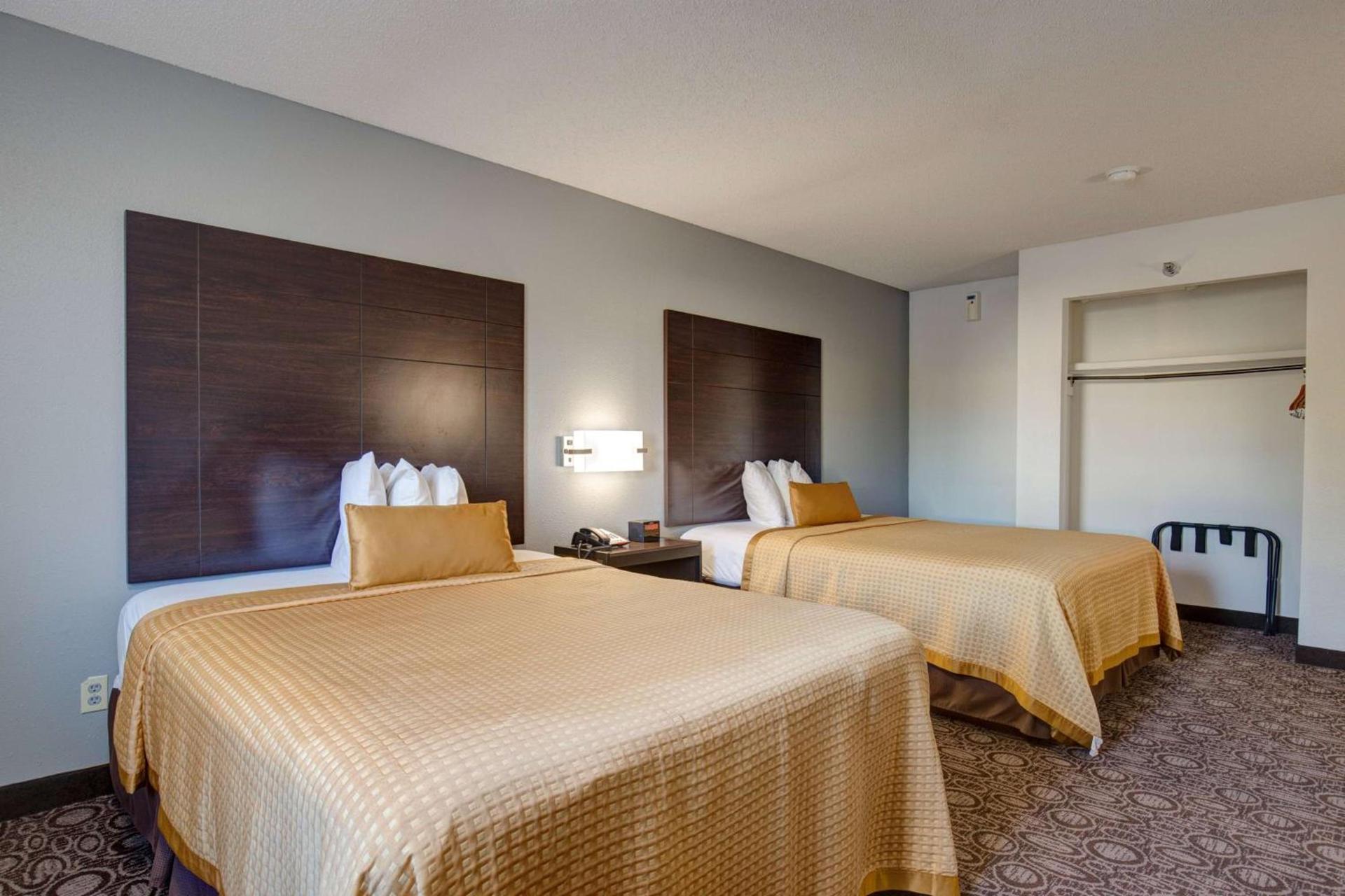 Howard Johnson by Wyndham Branson Theatre District photo 10