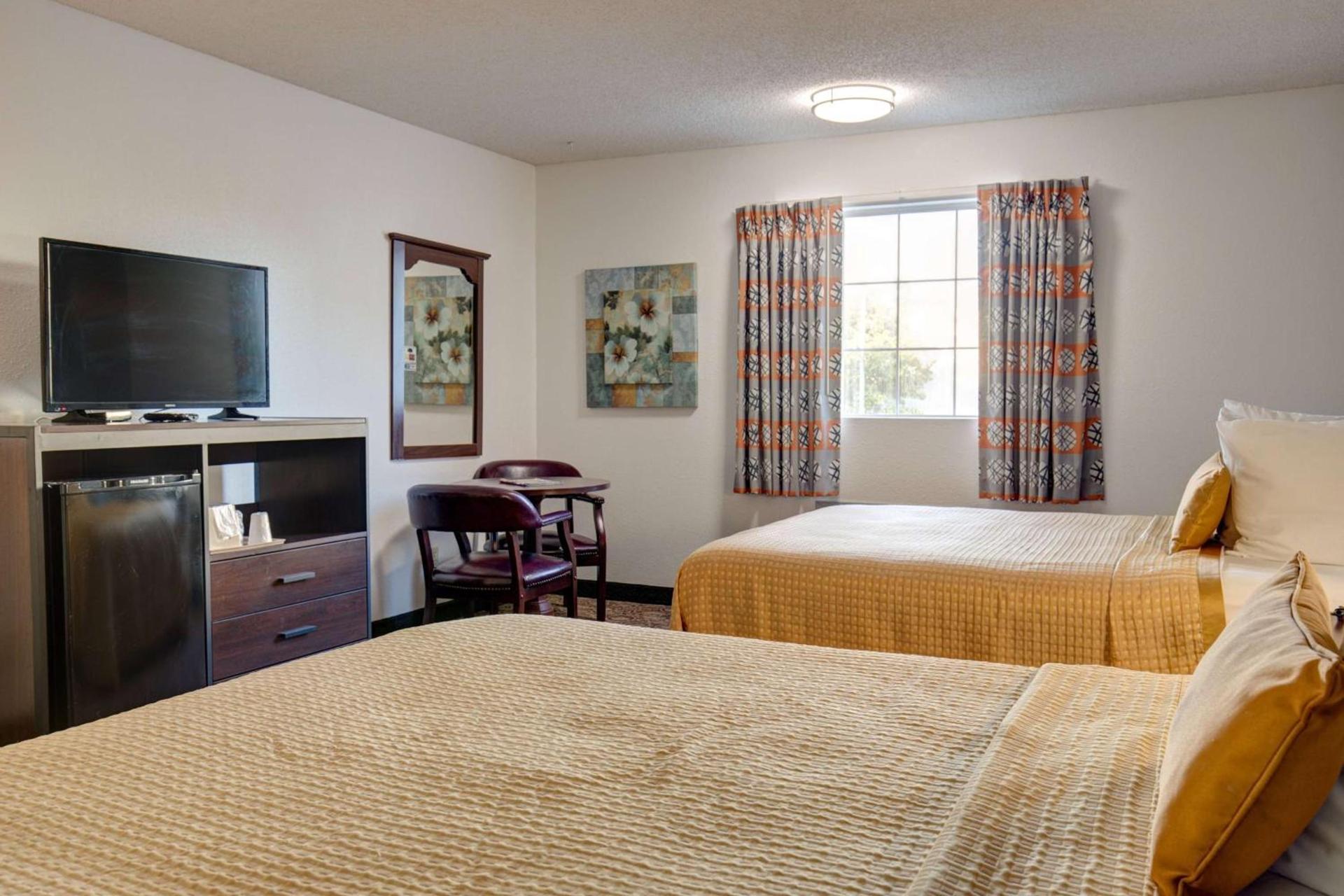 Howard Johnson by Wyndham Branson Theatre District photo 13