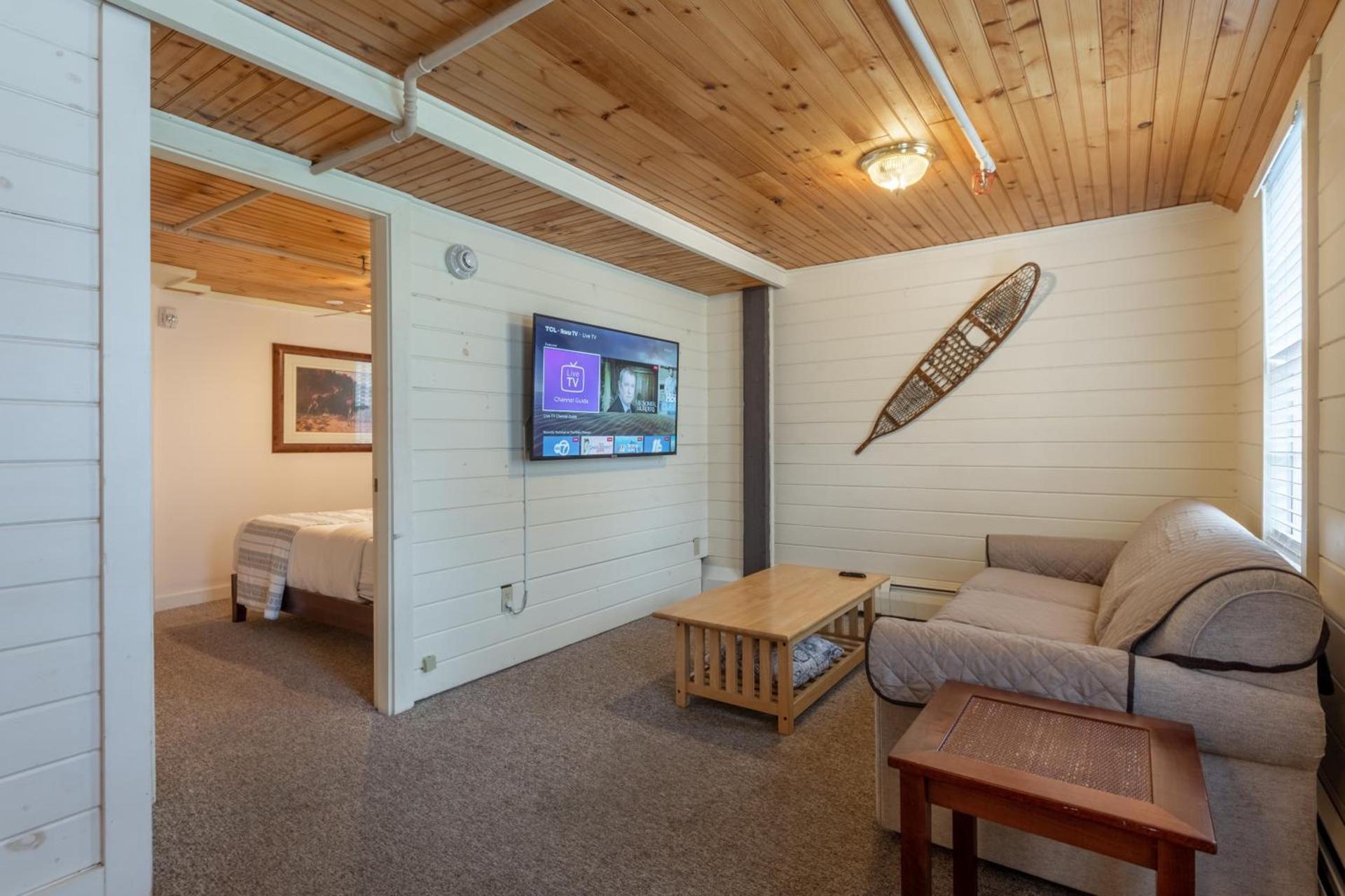 Cranmore Mountain Lodge Bed & Breakfast photo 40