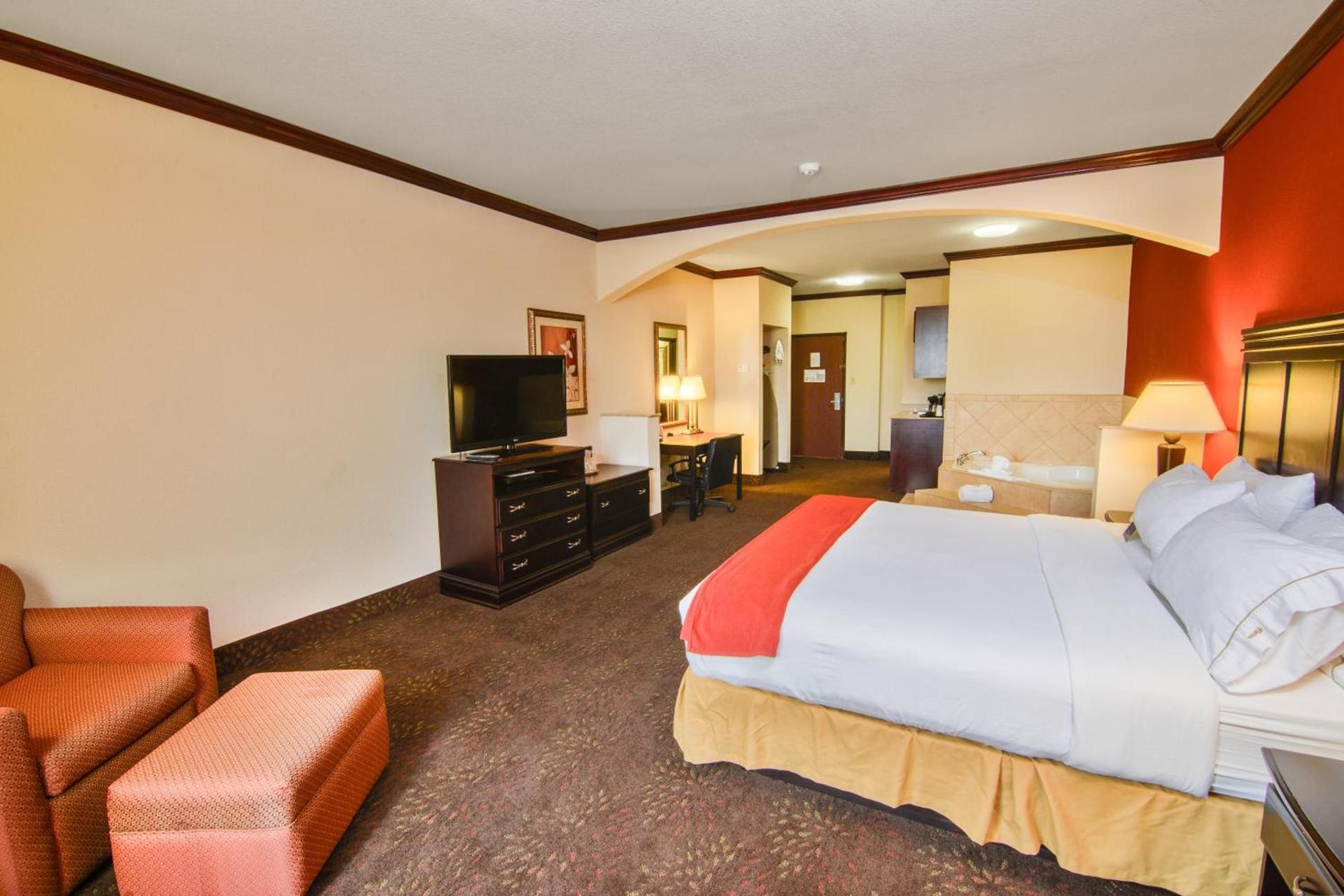 Country Inn & Suites by Radisson, Terrell photo 3