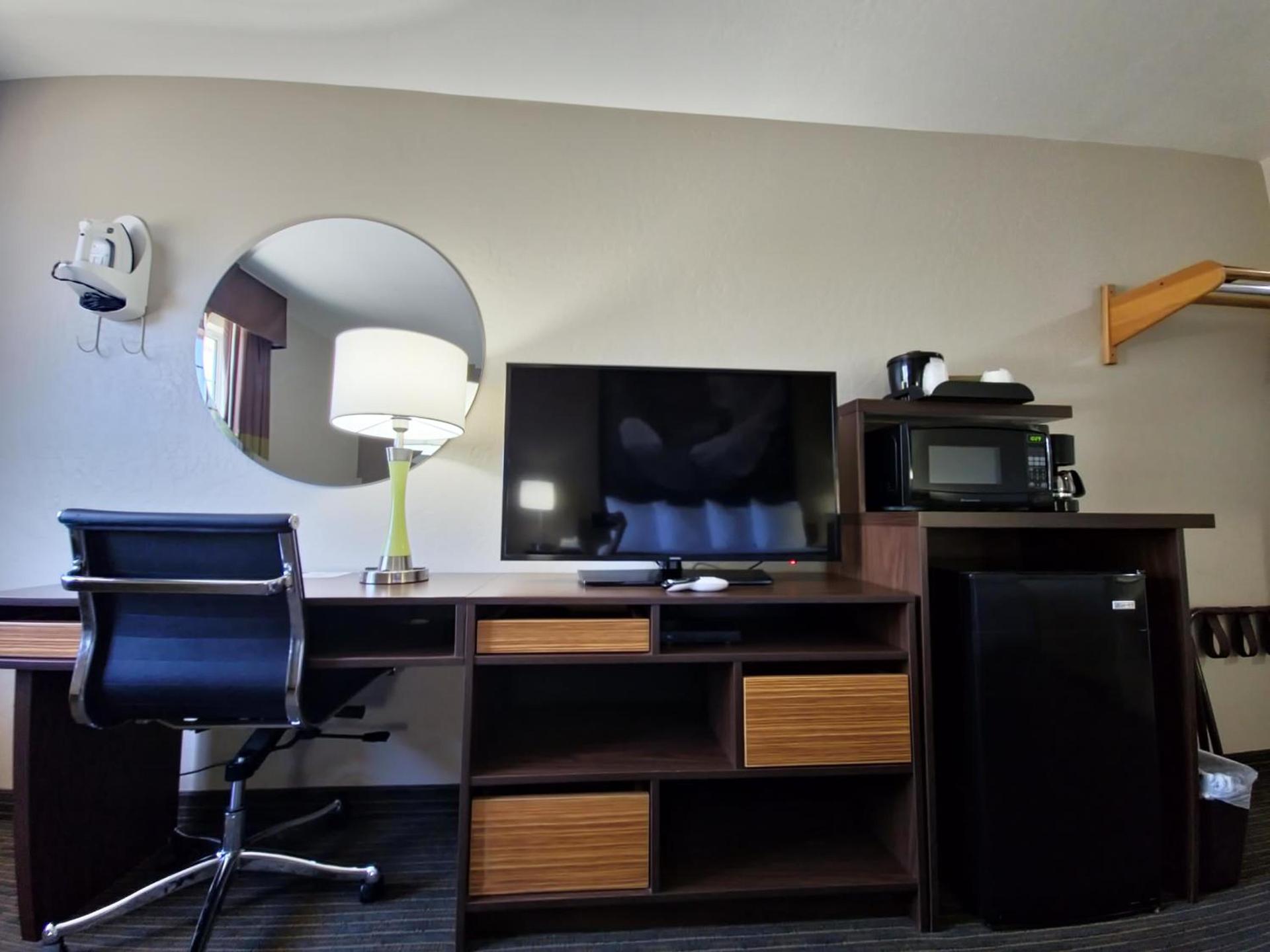 Super 8 by Wyndham Wickenburg AZ photo 14