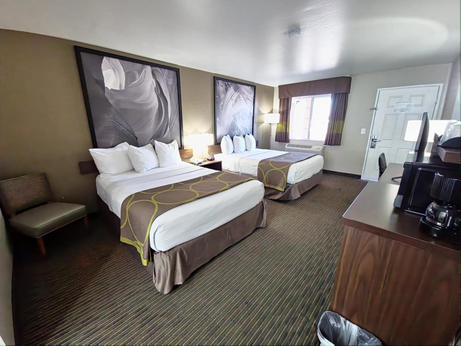 Super 8 by Wyndham Wickenburg AZ photo 30