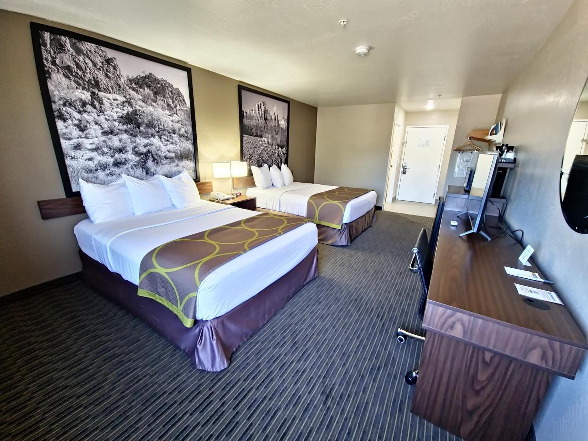 Super 8 by Wyndham Wickenburg AZ photo 32