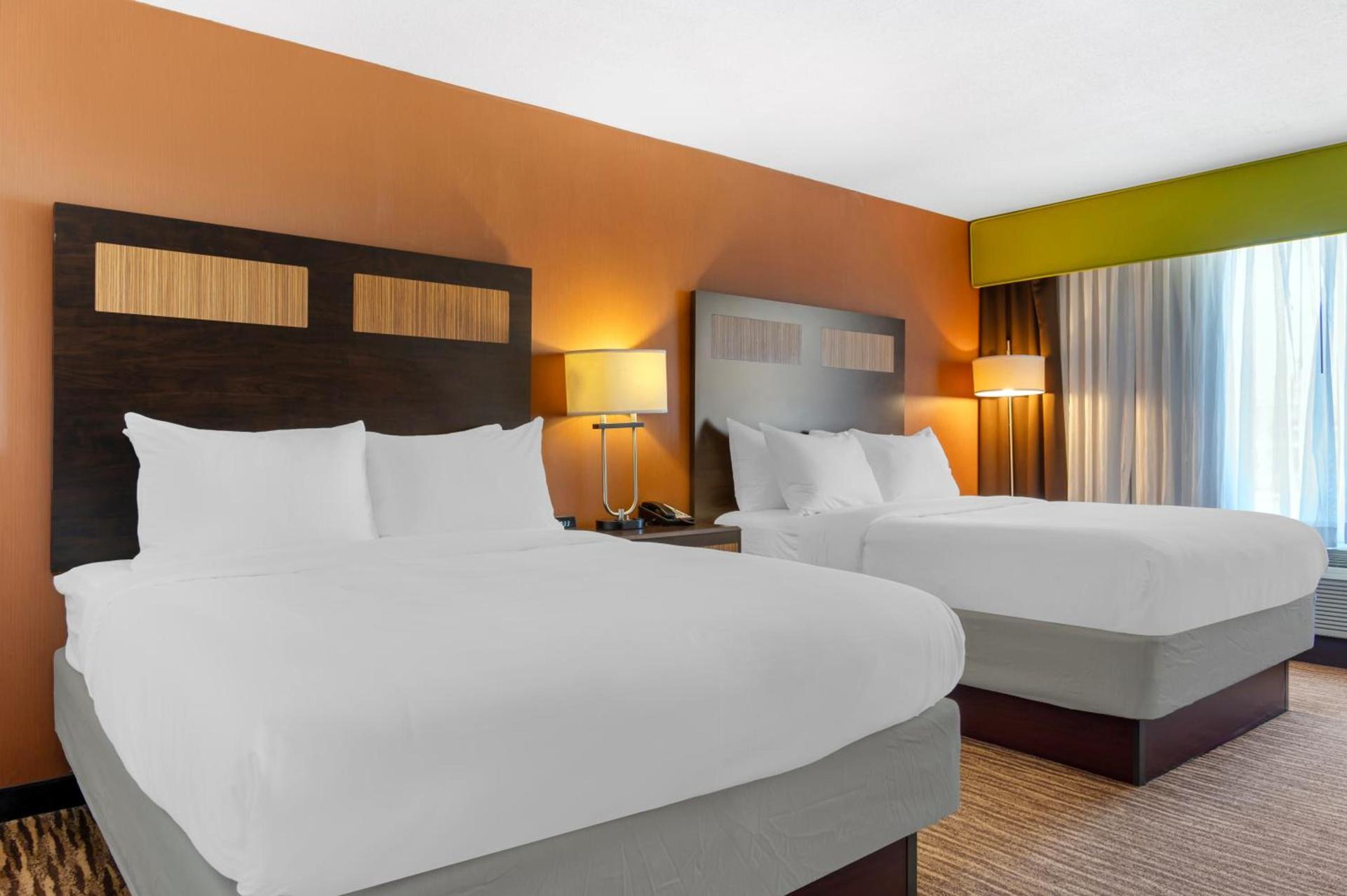 Comfort Inn & Suites Danbury-Bethel photo 30
