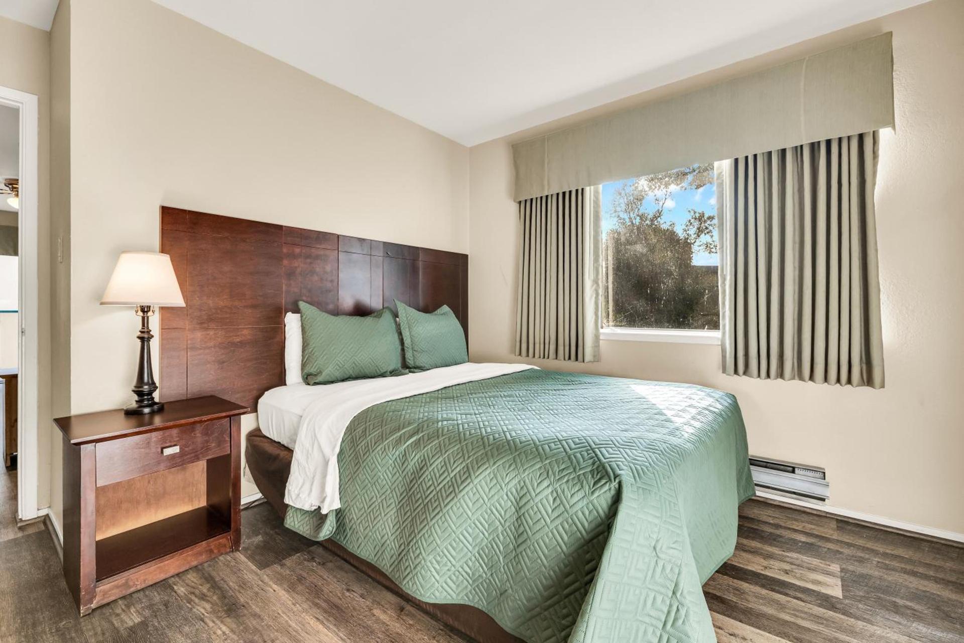 Scottish Fairway Inn photo 11