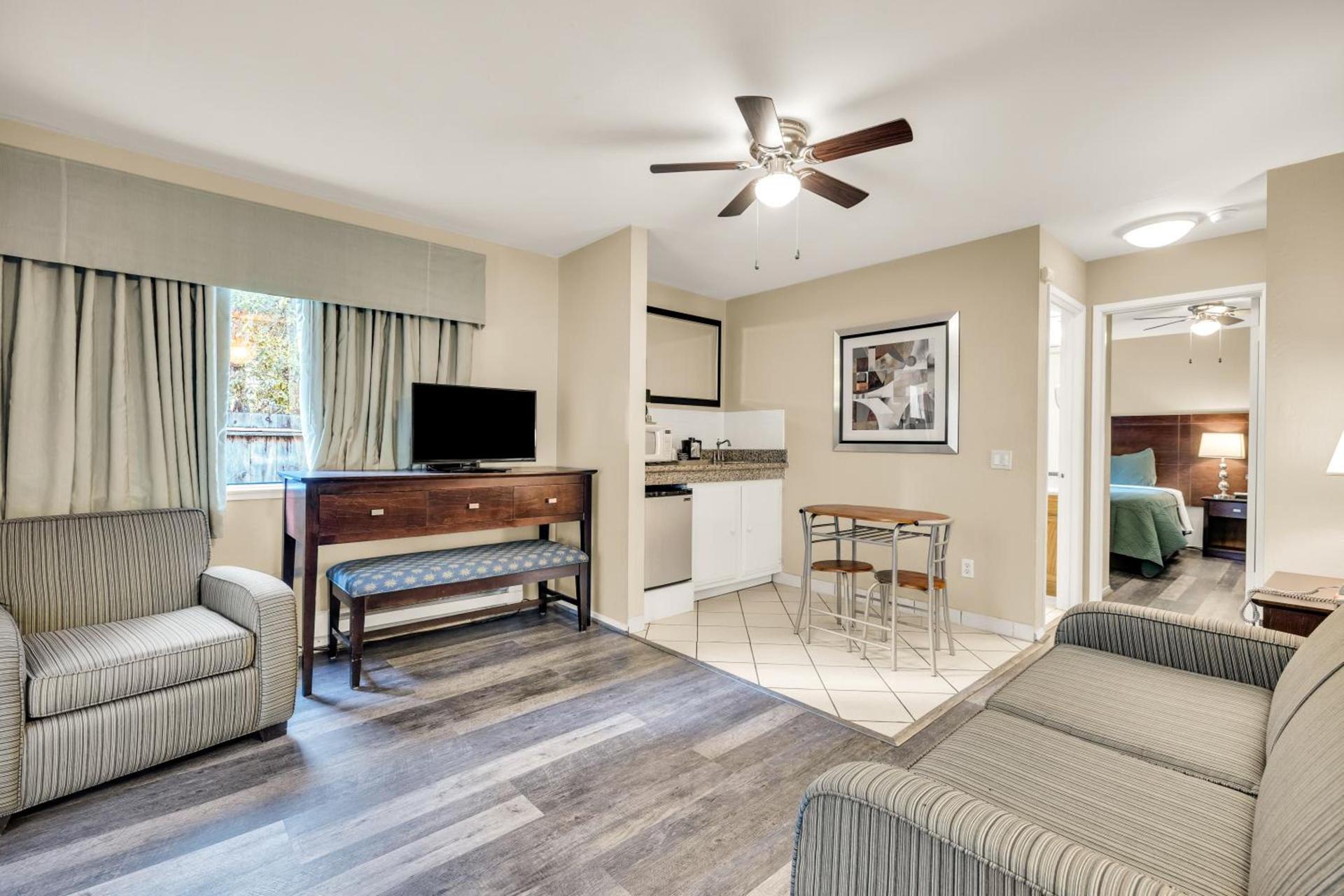Scottish Fairway Inn photo 4