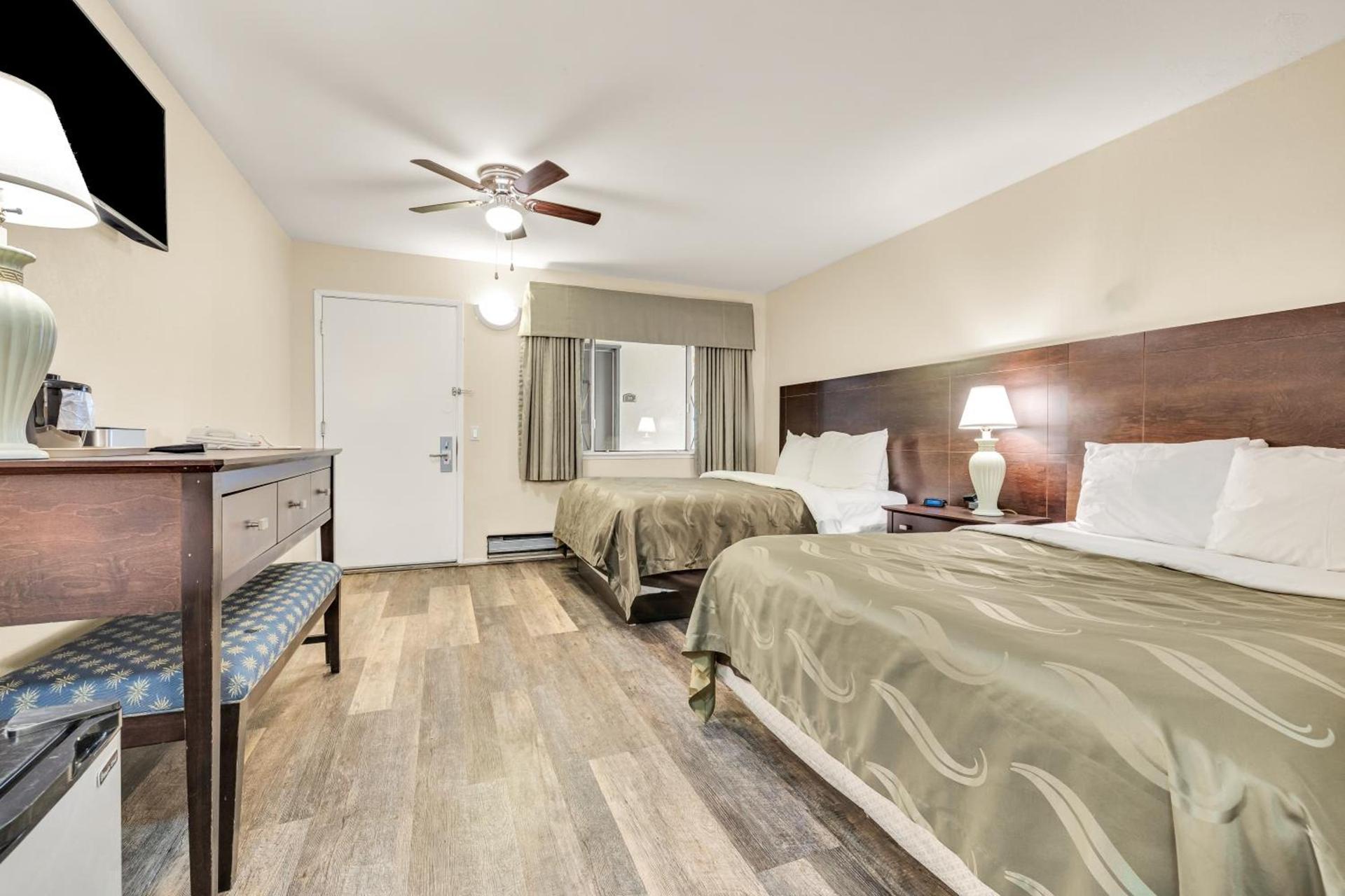 Scottish Fairway Inn photo 25