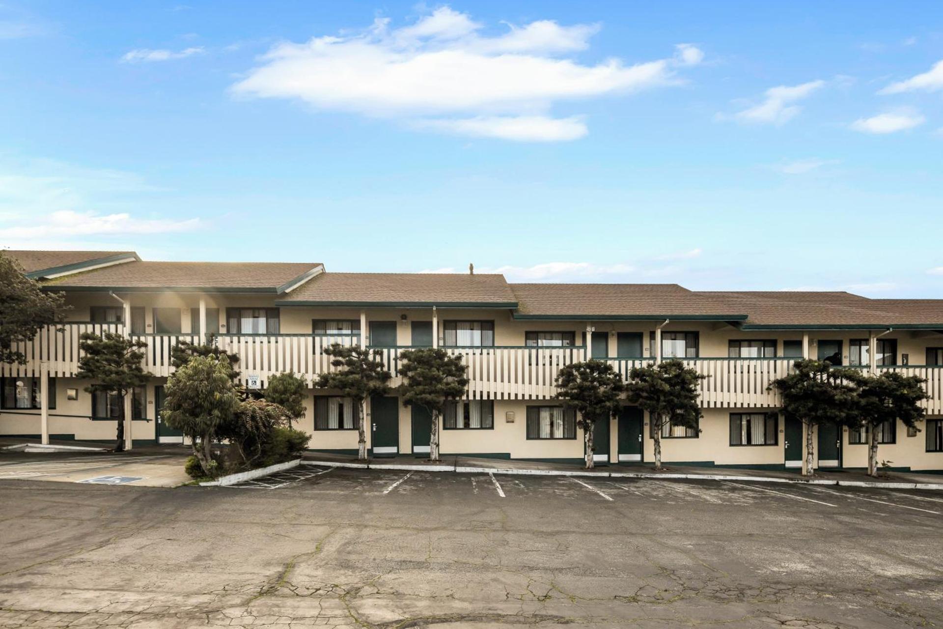 Scottish Fairway Inn photo 30