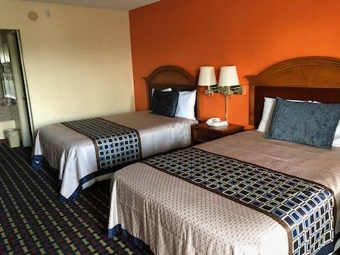 Howard Johnson by Wyndham Perry GA photo 6