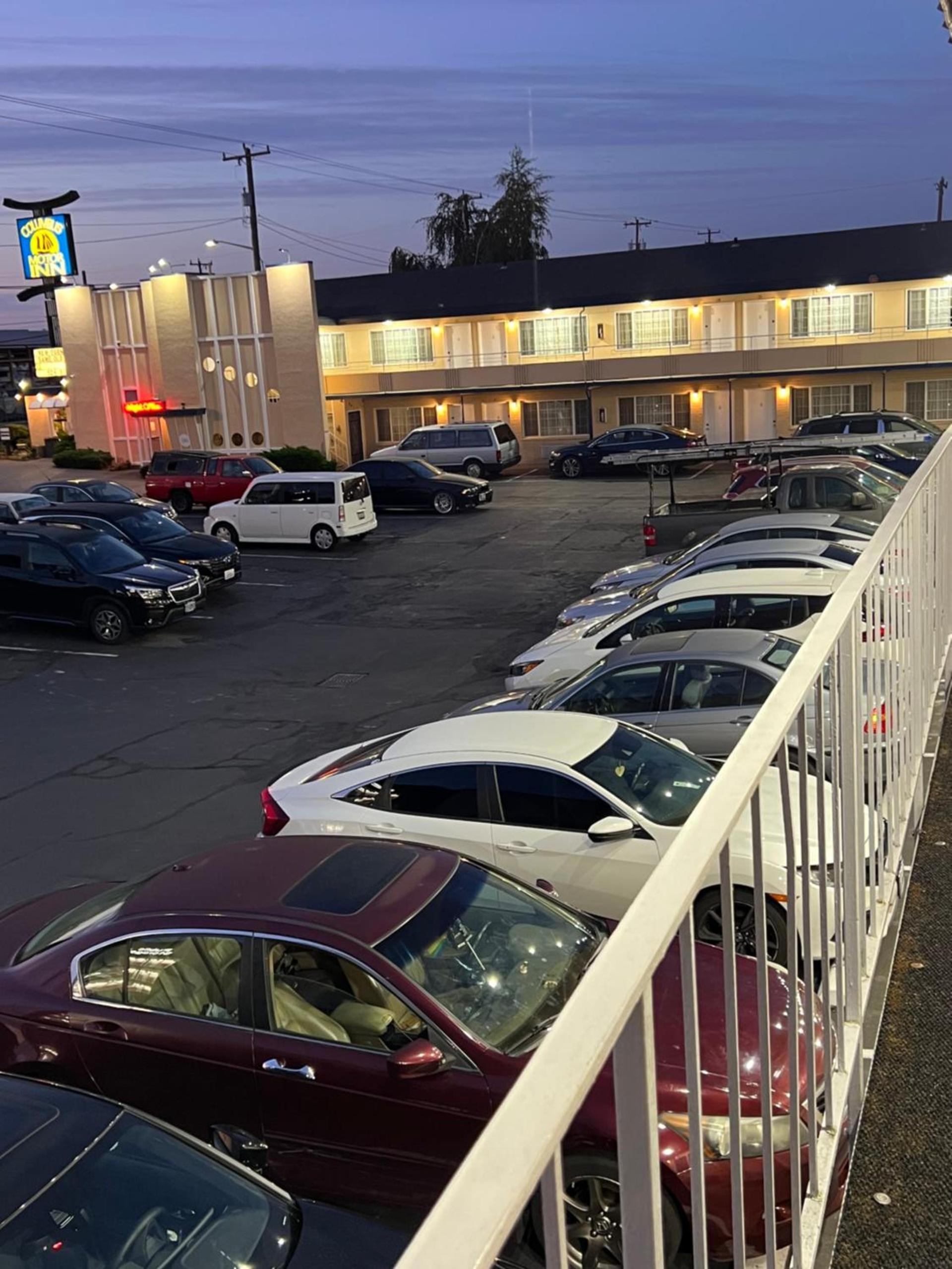 Columbus Motor Inn photo 11