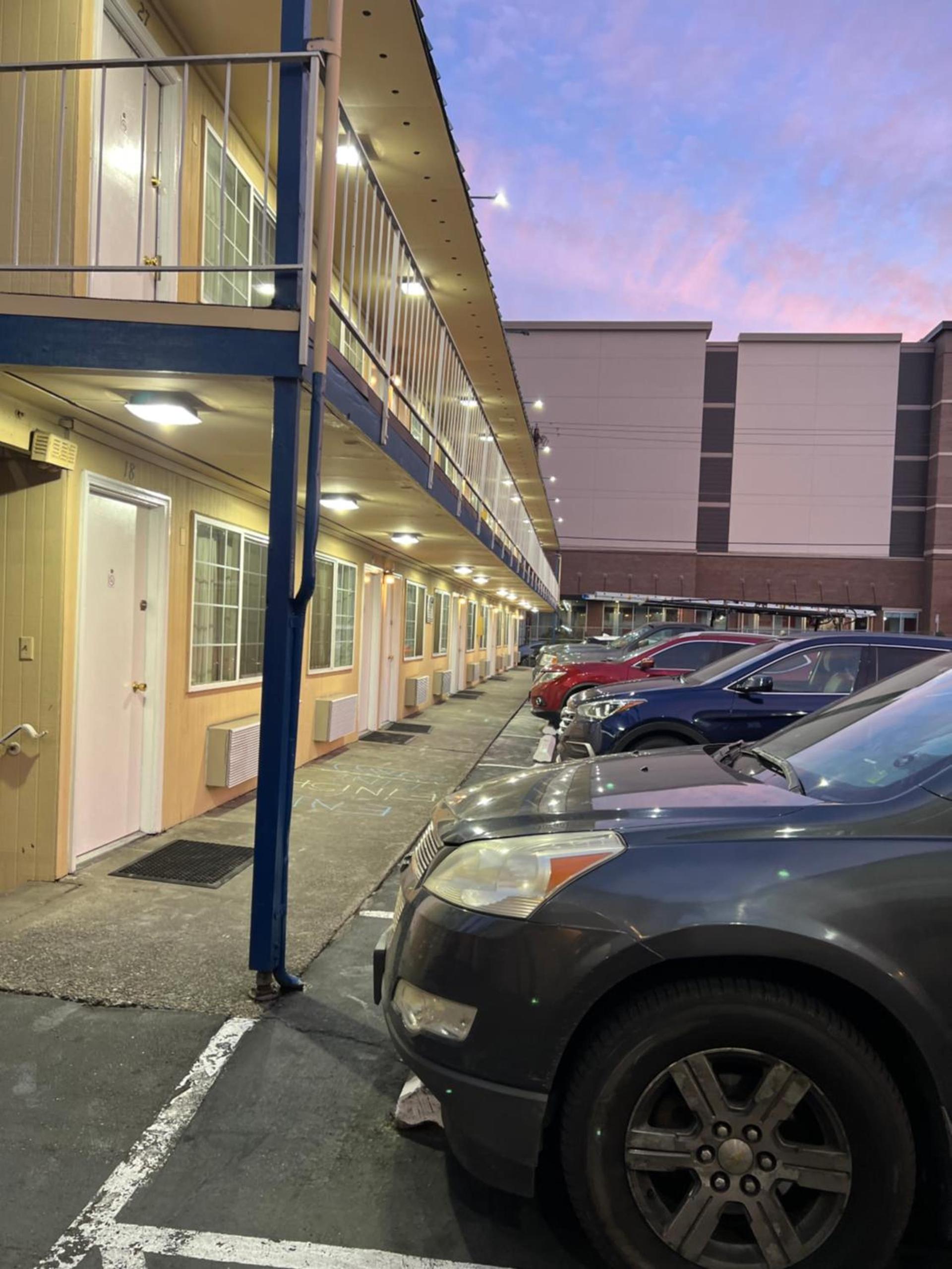 Columbus Motor Inn photo 14
