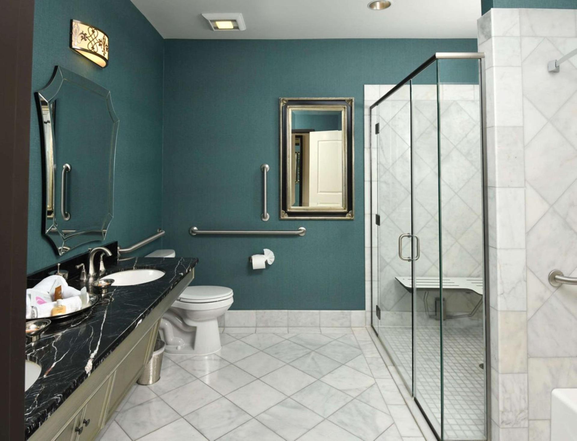 Woolley's Classic Suites photo 11