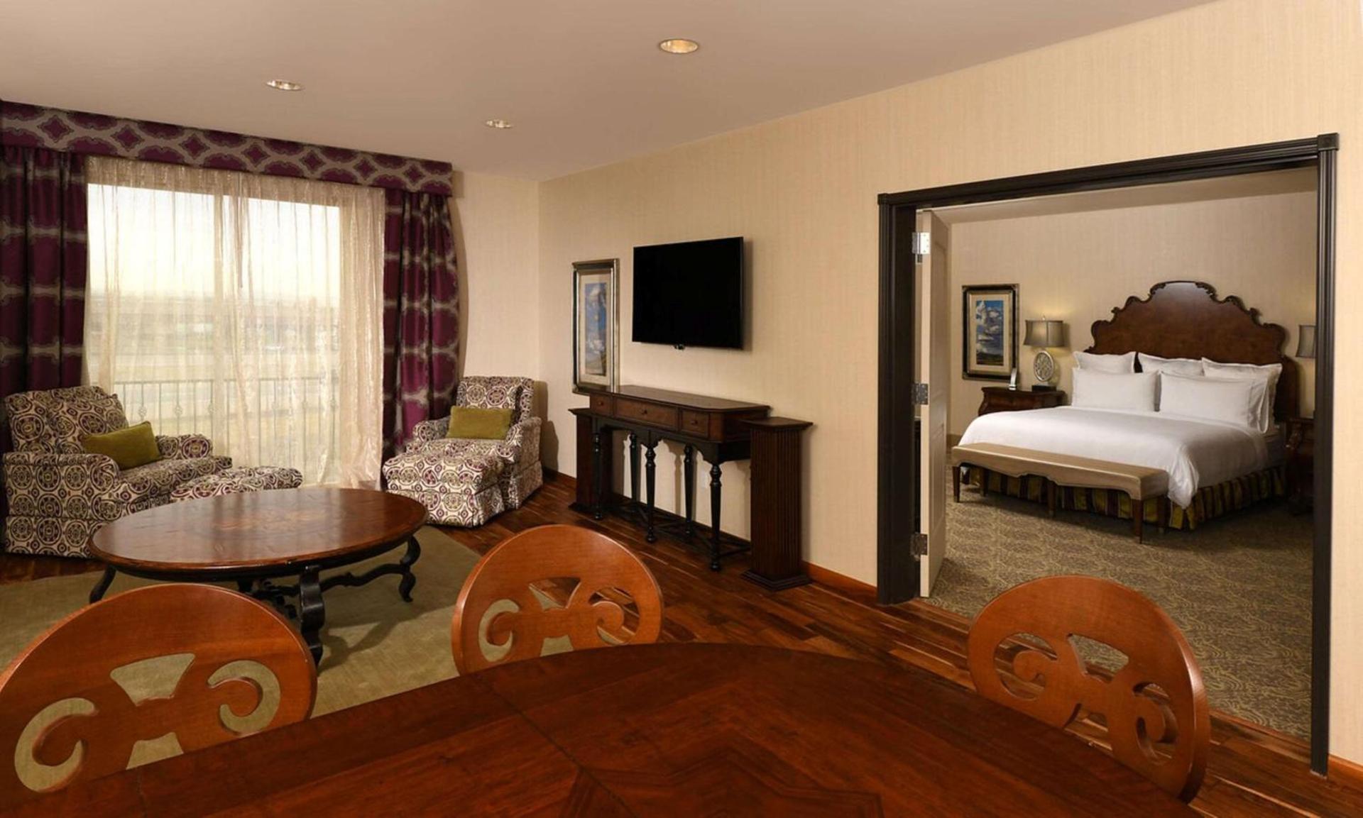 Woolley's Classic Suites photo 15