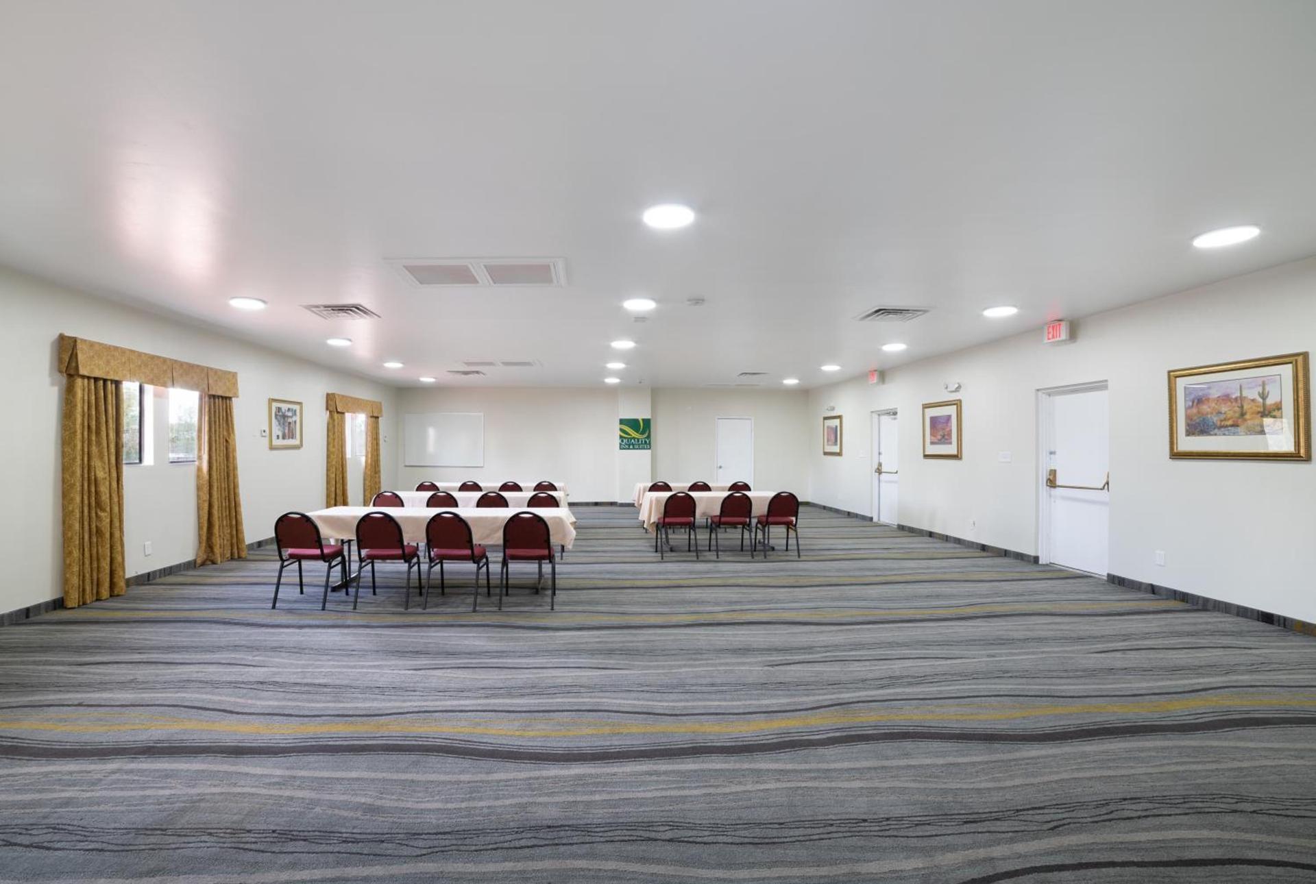 Quality Inn & Suites Goodyear - Phoenix West photo 61