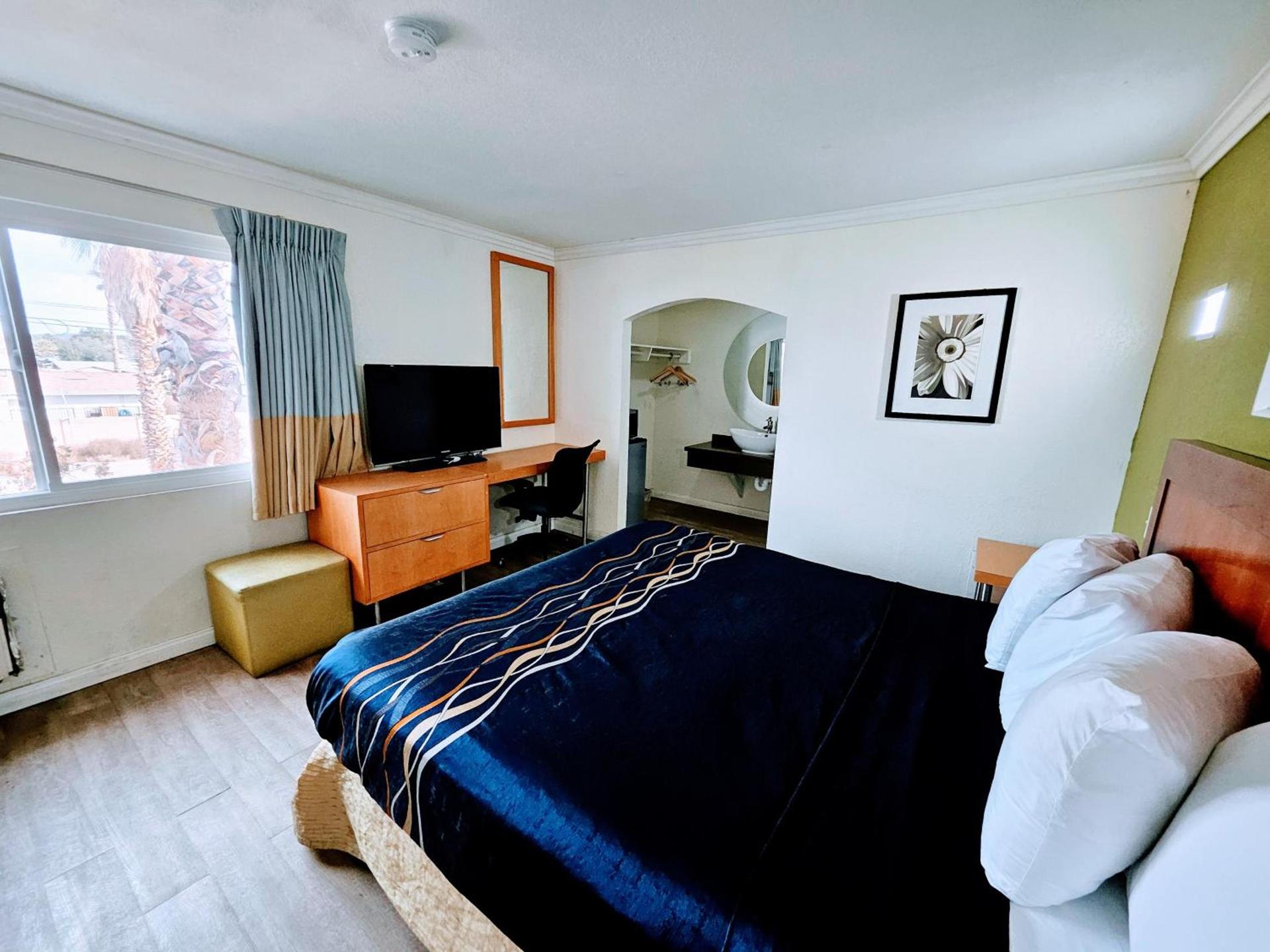 Hotel Ridgecrest An Extended Stay Studio photo 7