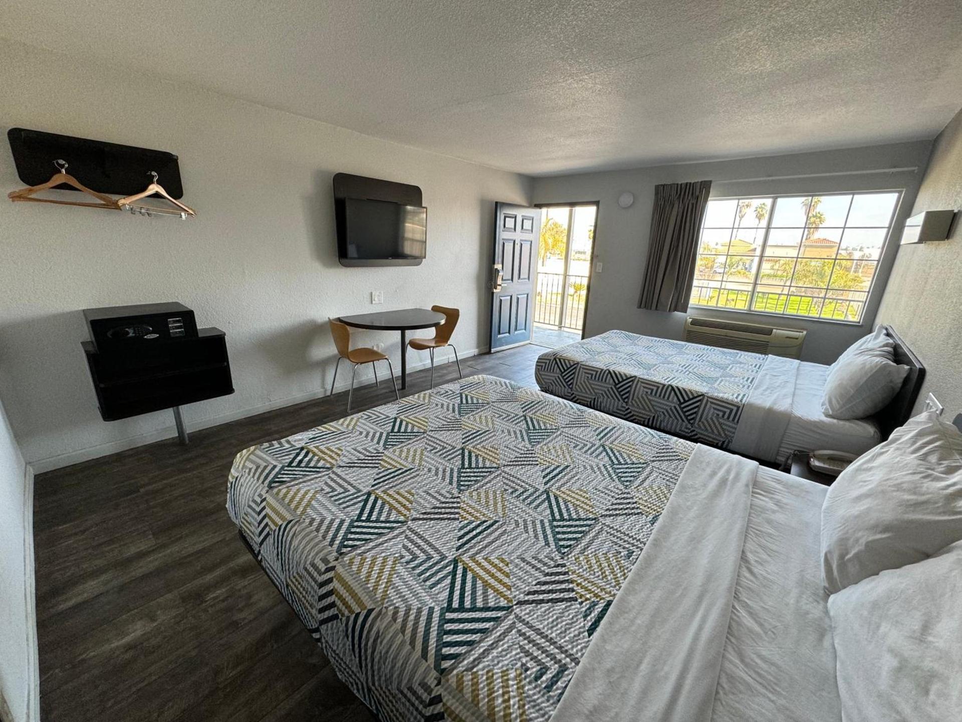 Motel 6-Delano, CA photo 30