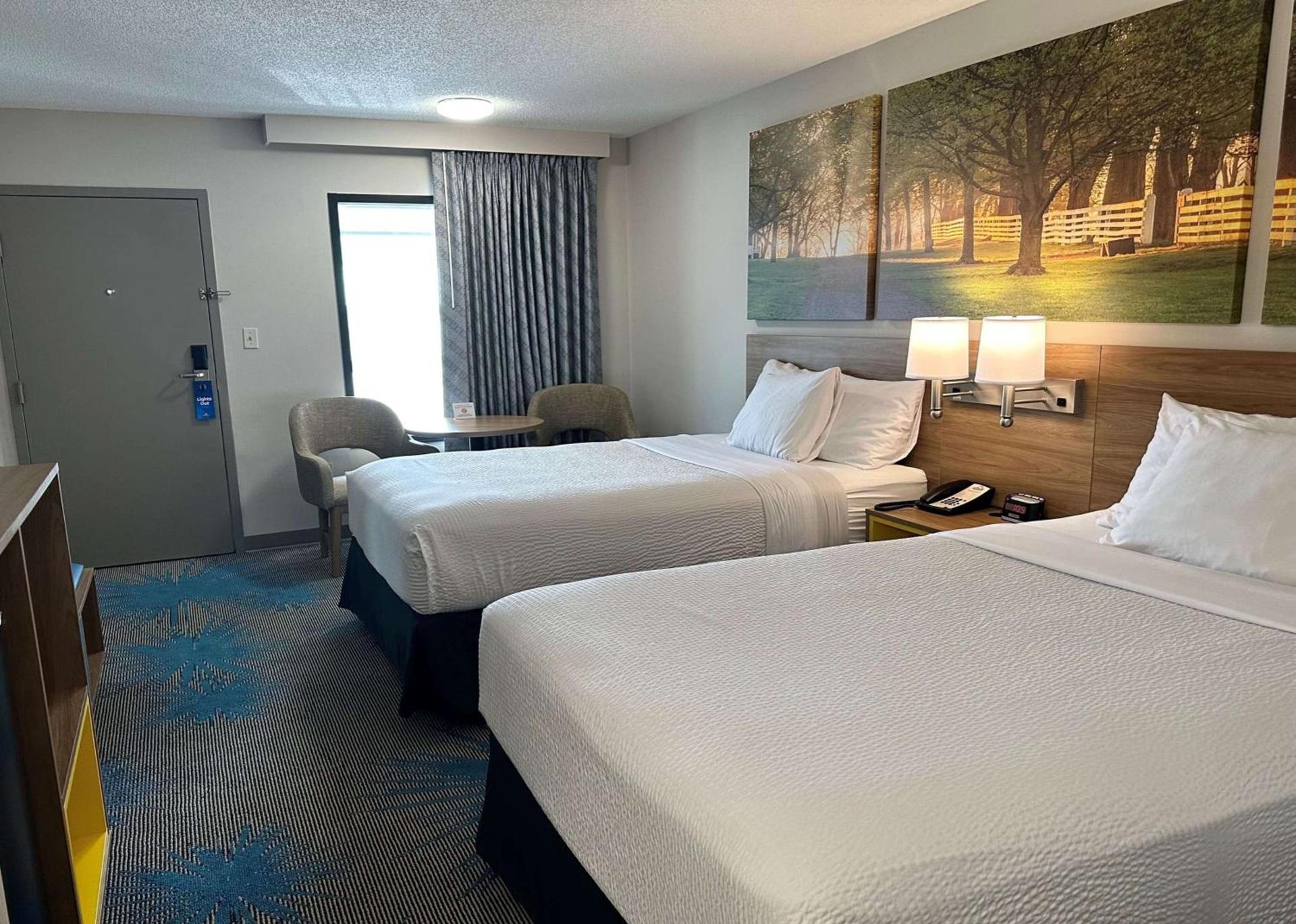 Days Inn by Wyndham Valdosta I-75 photo 15