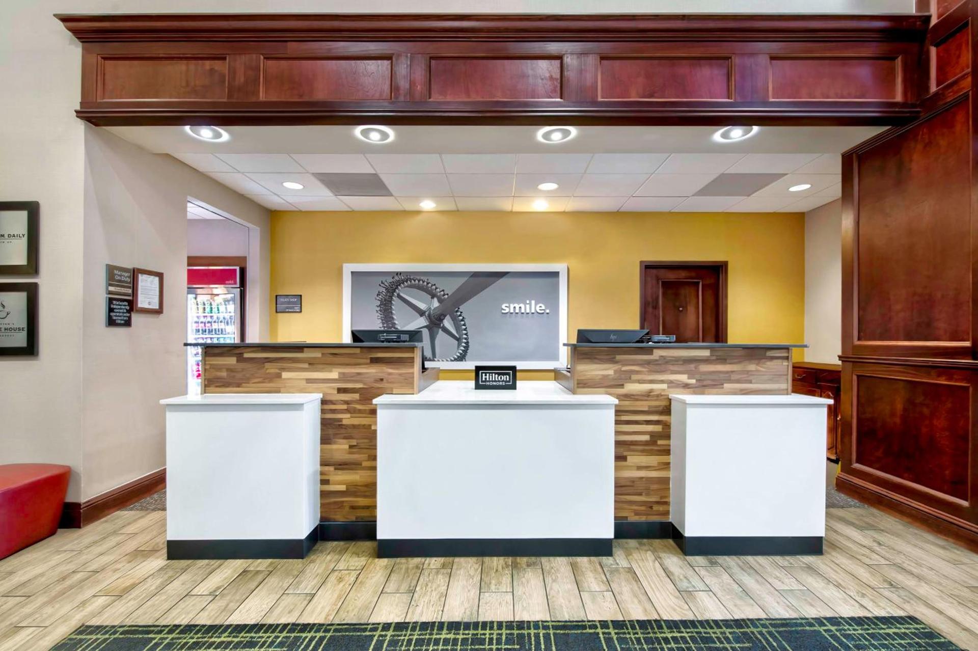 Hampton Inn & Suites Jackson photo 3