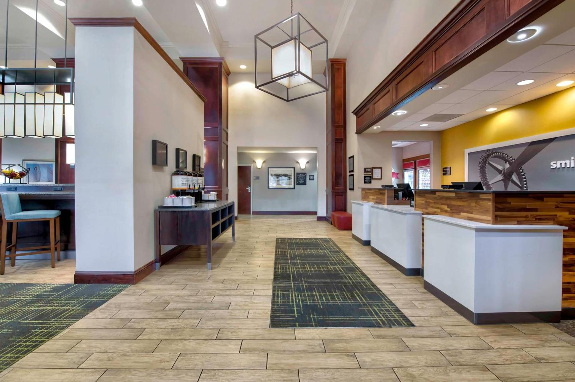 Hampton Inn & Suites Jackson photo 5