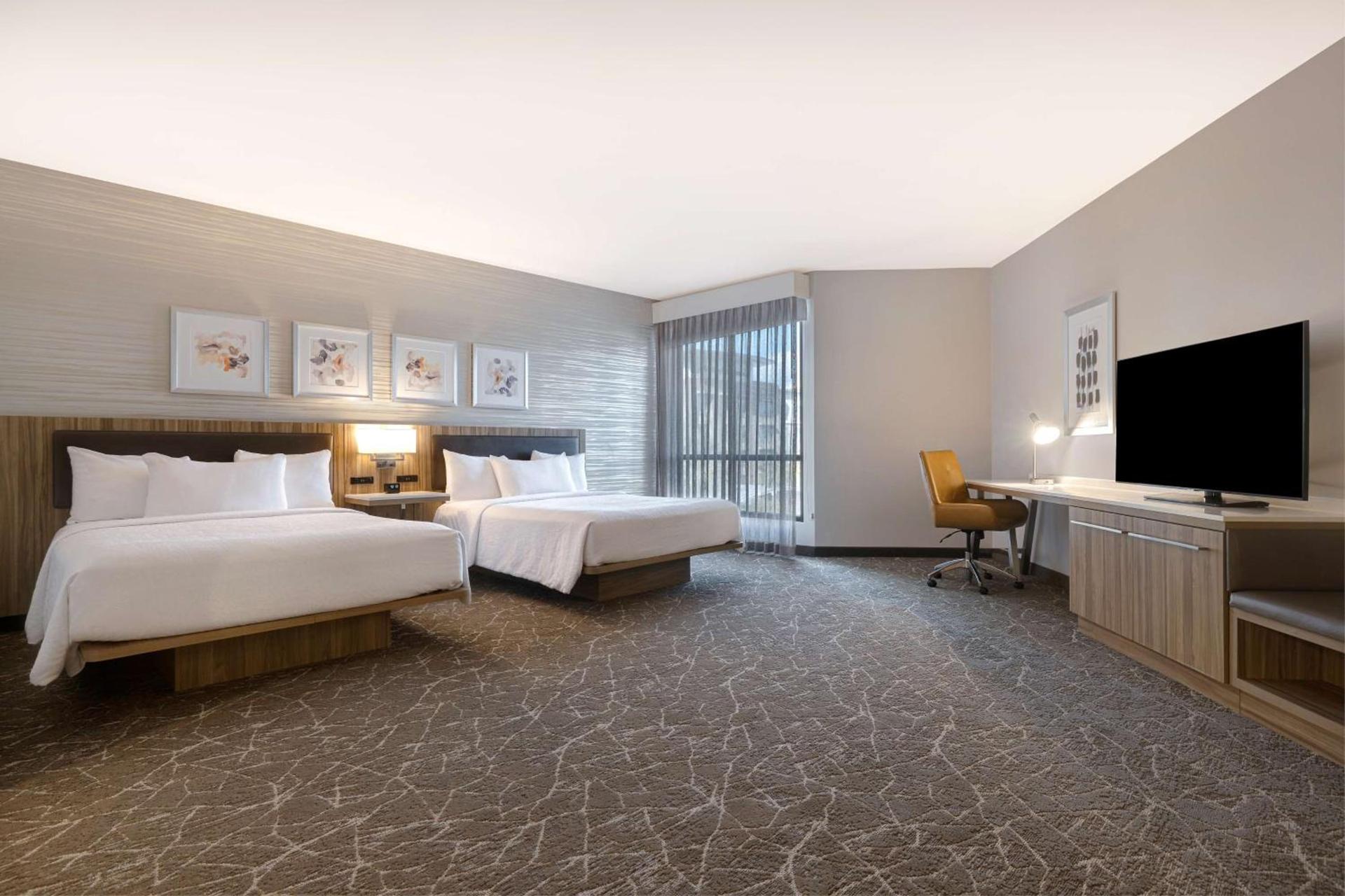 Hilton Garden Inn Anaheim Resort photo 27