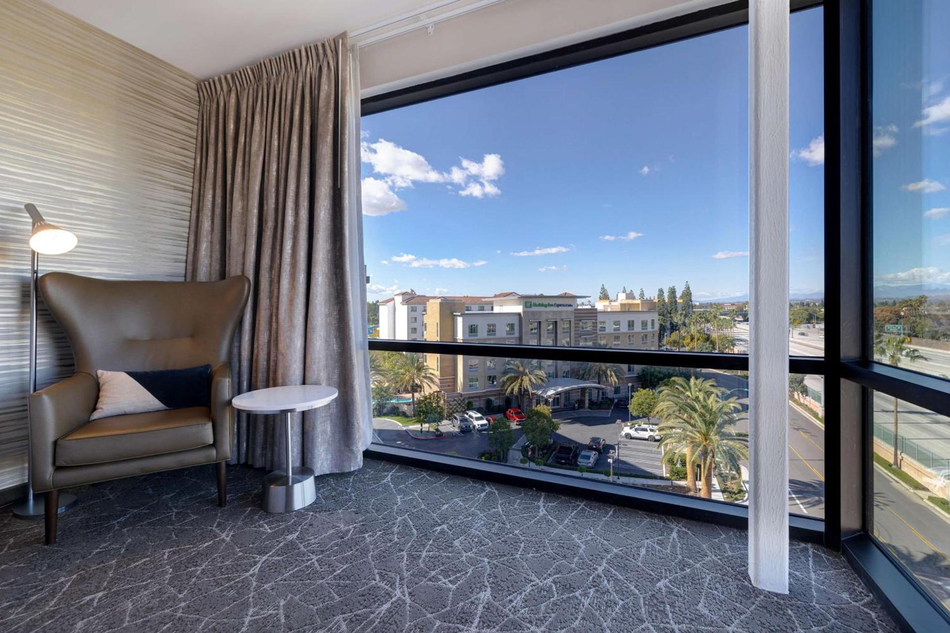 Hilton Garden Inn Anaheim Resort photo 33