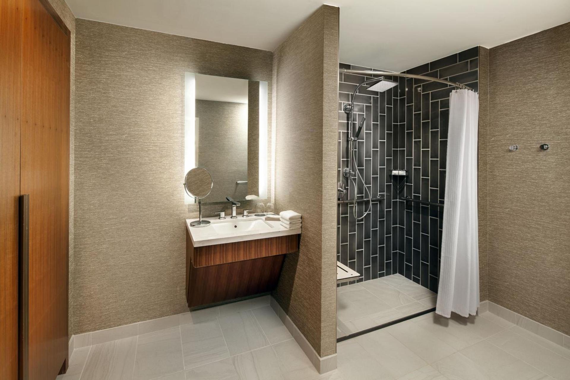The Westin Galleria Houston photo 7