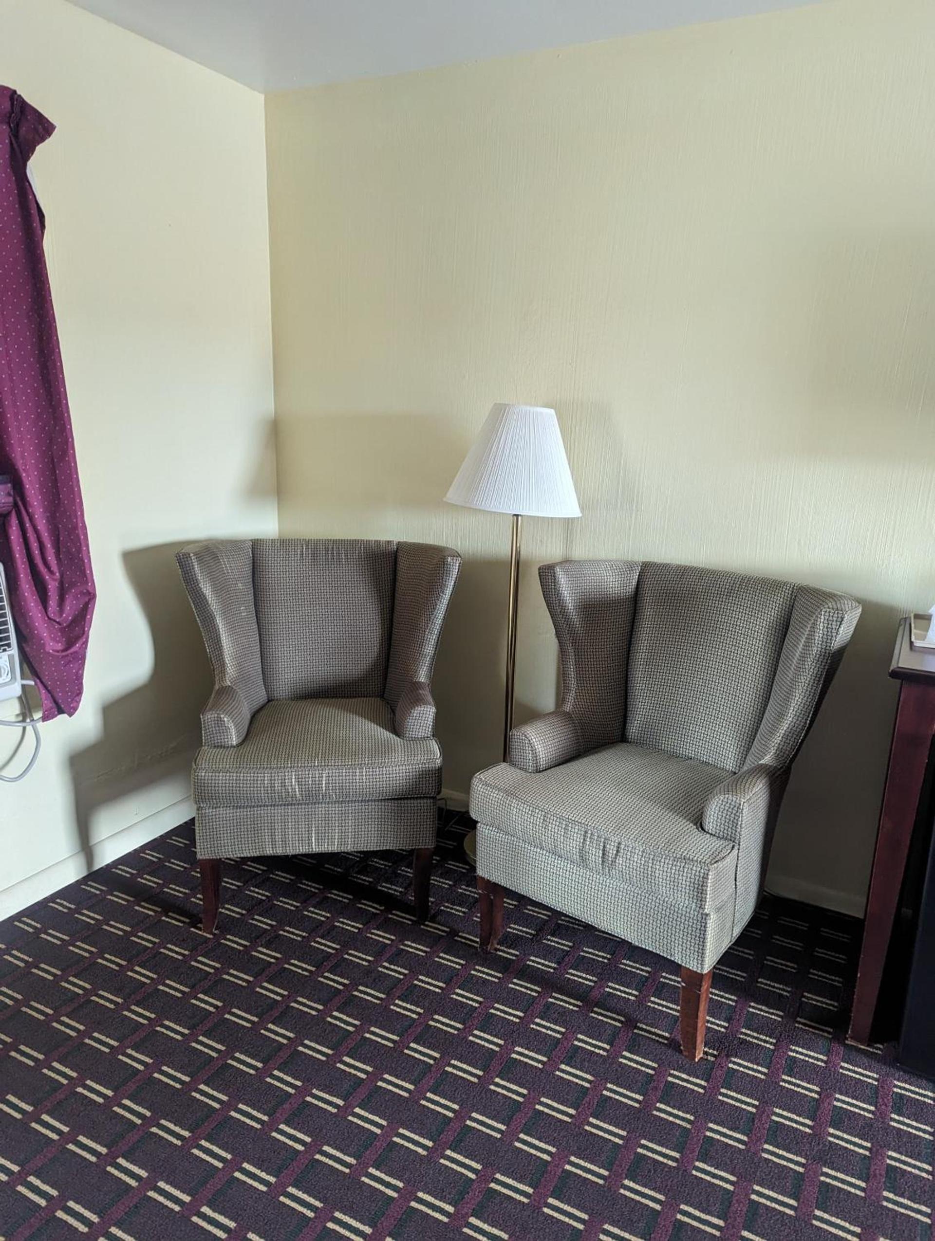 Dollar Inn photo 14
