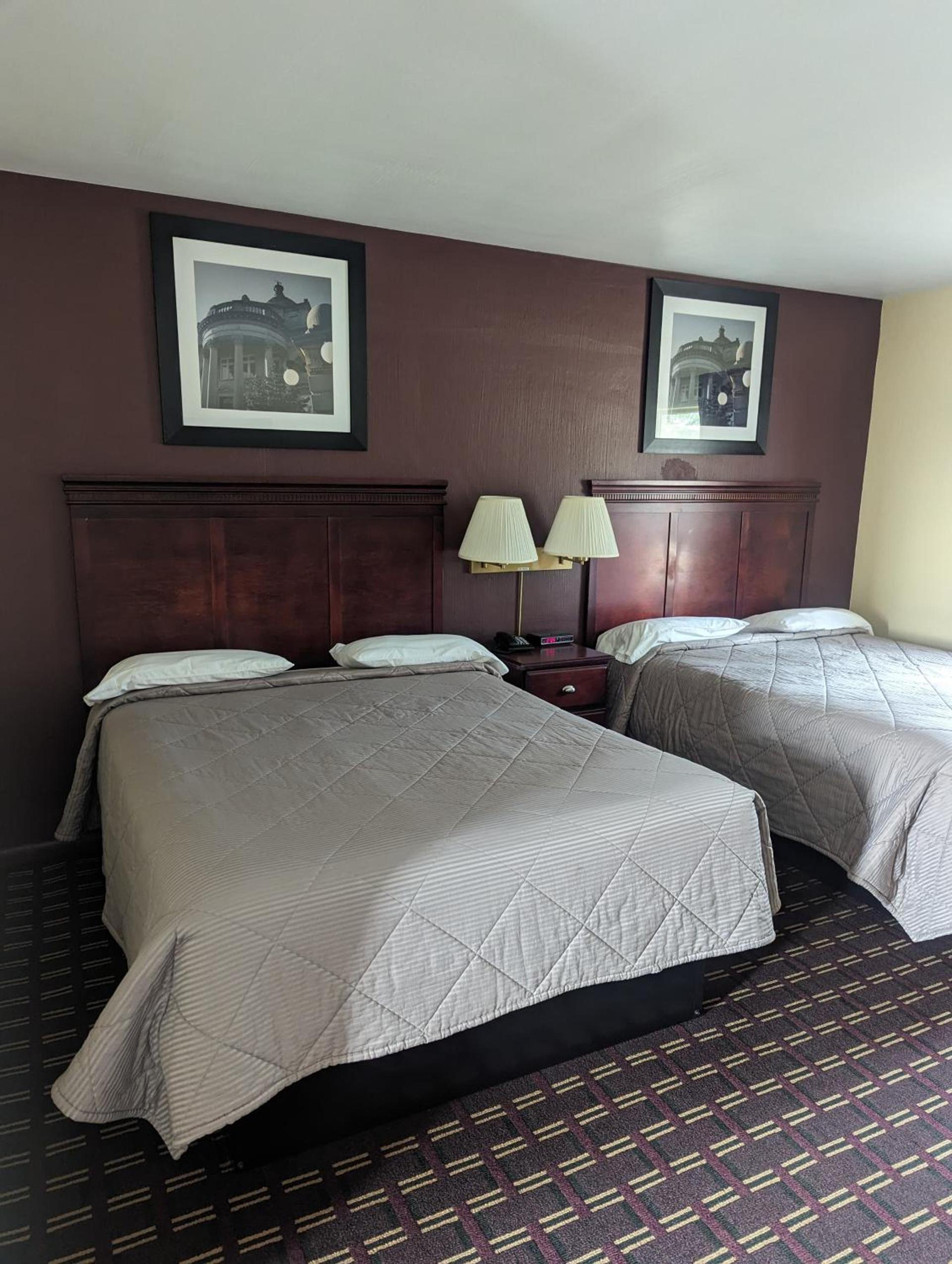 Dollar Inn photo 13