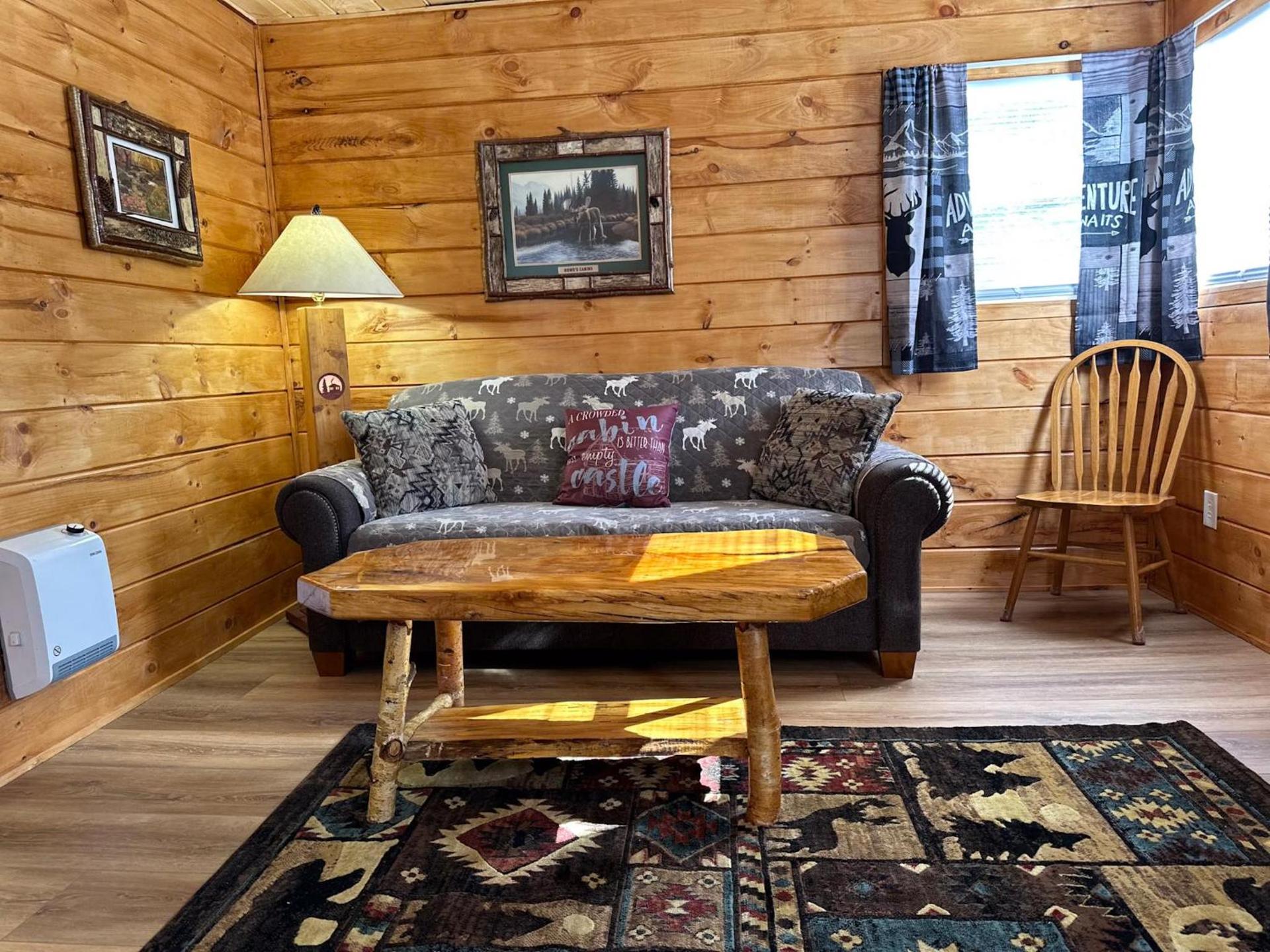 Rowe's Adirondack Cabins of Schroon Lake photo 36