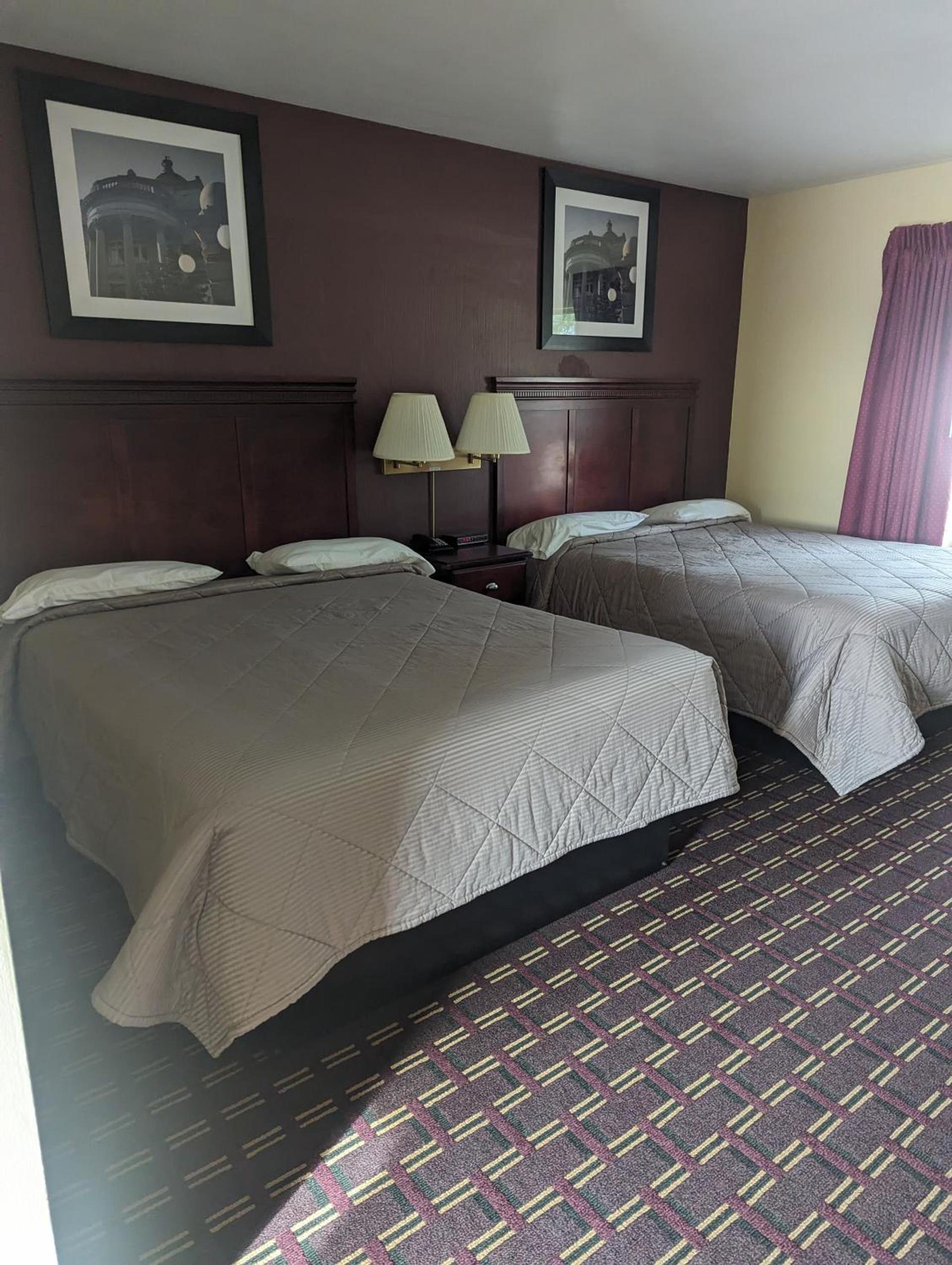 Dollar Inn photo 9