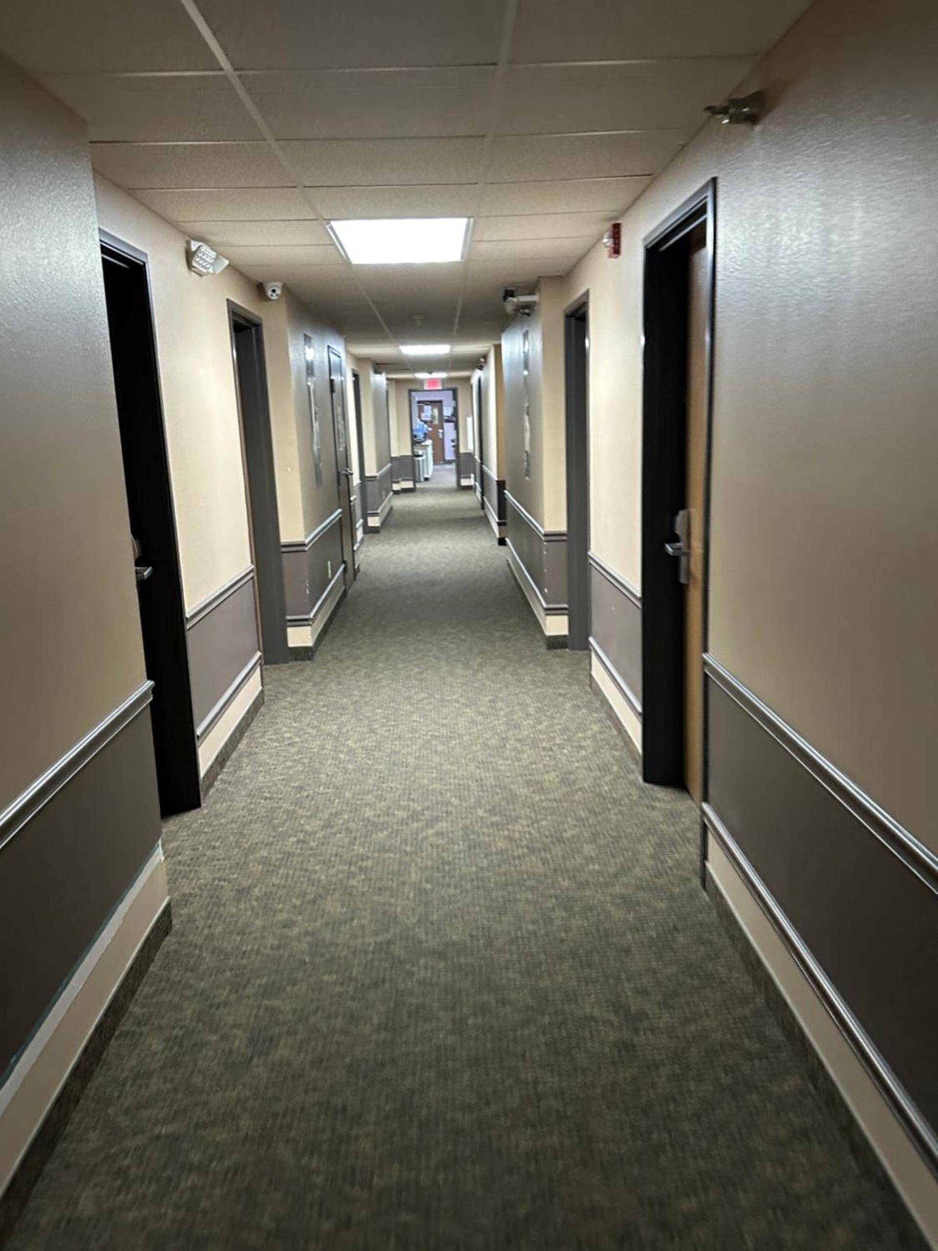 De Smet Super Deluxe Inn & suites photo 11